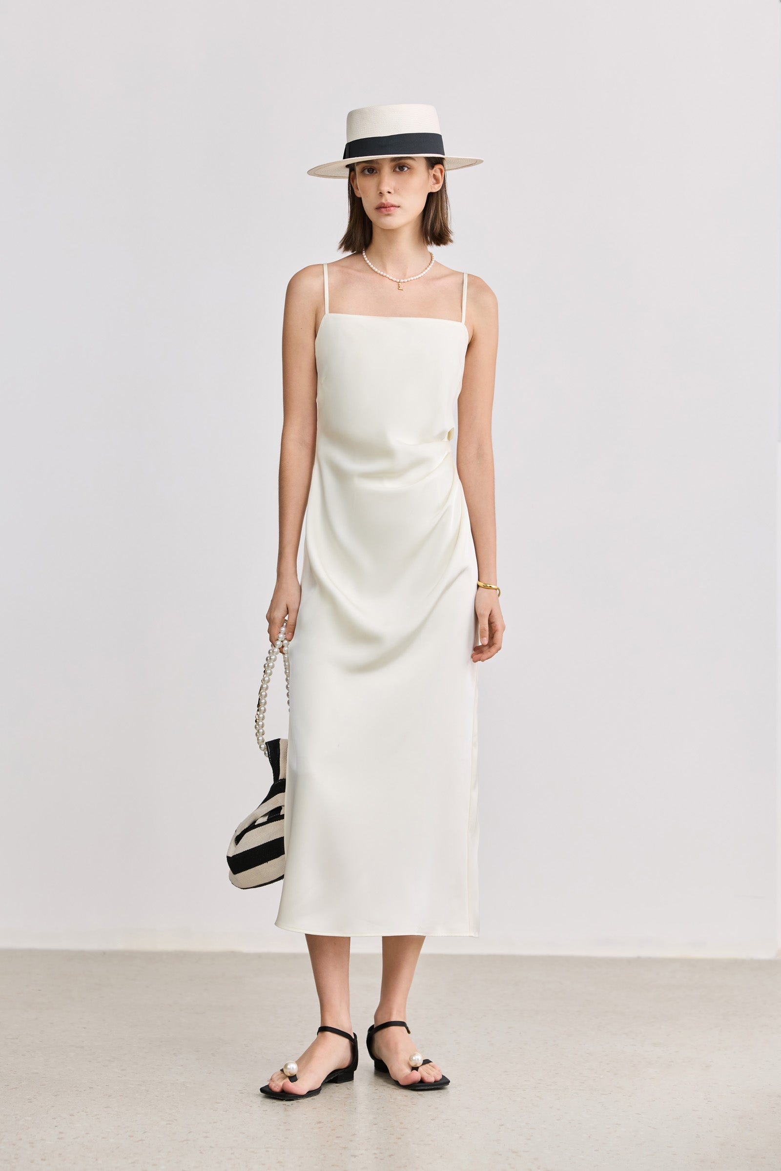 #color_Off White