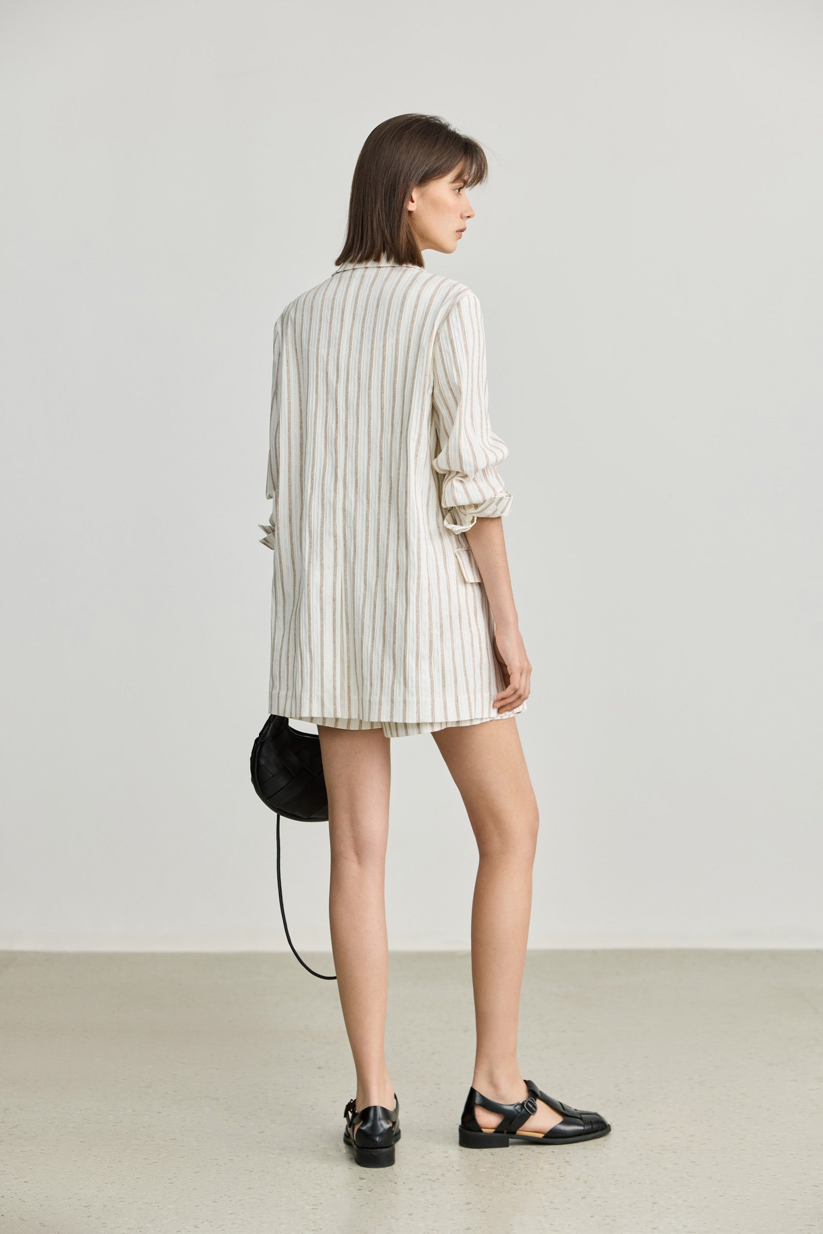#color_Off White