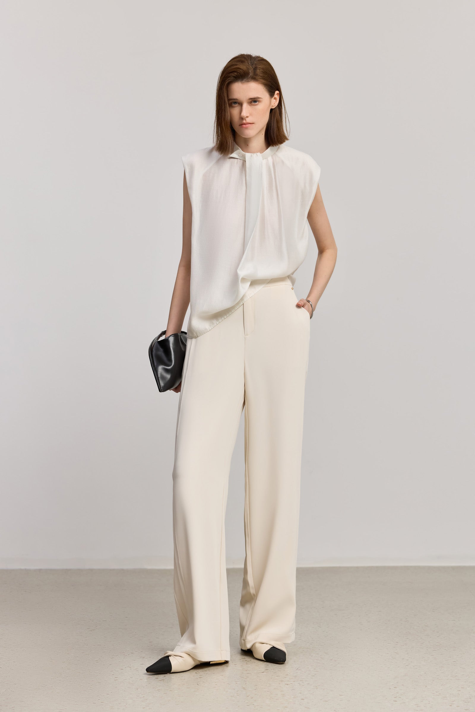 #color_Off White