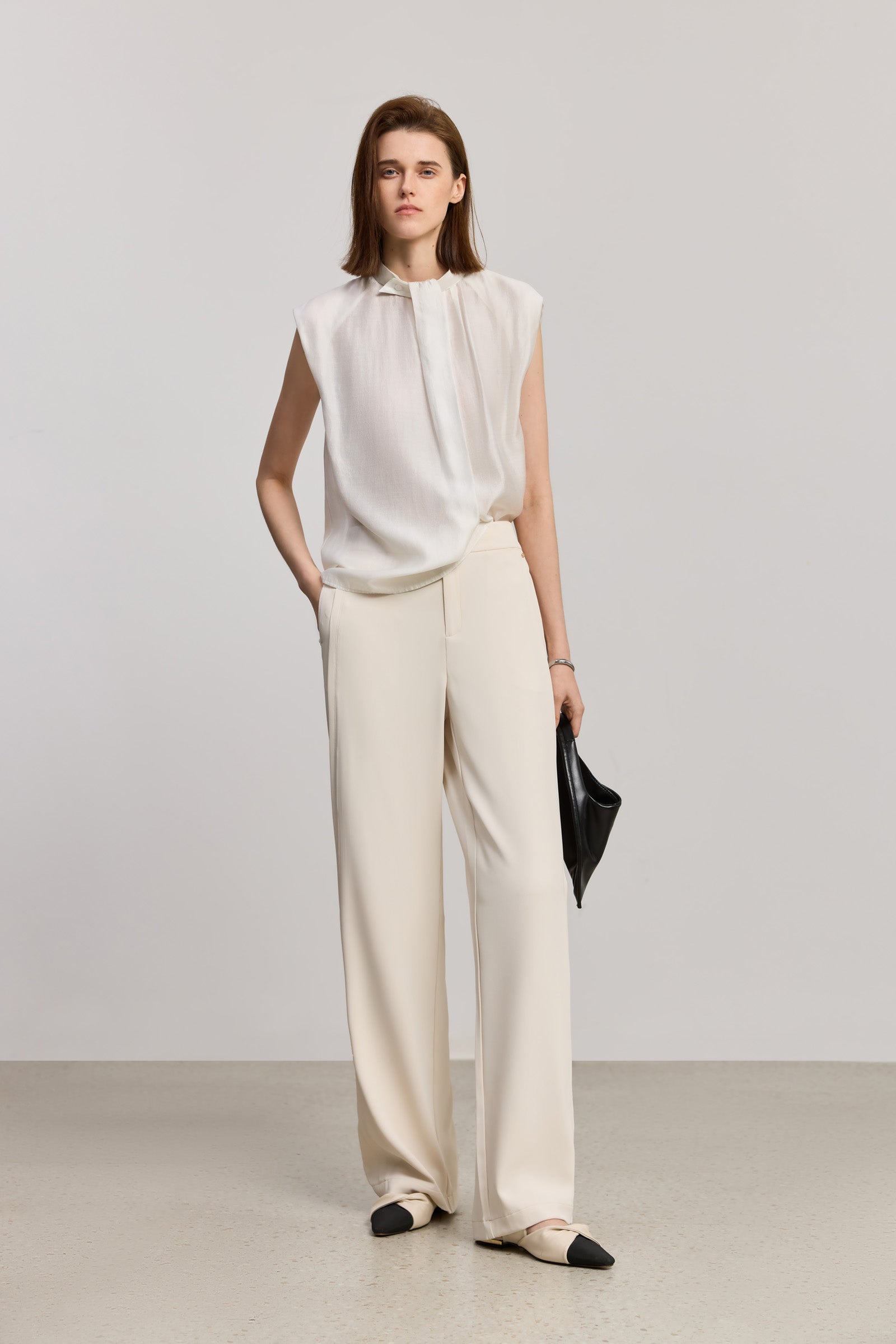 #color_Off White