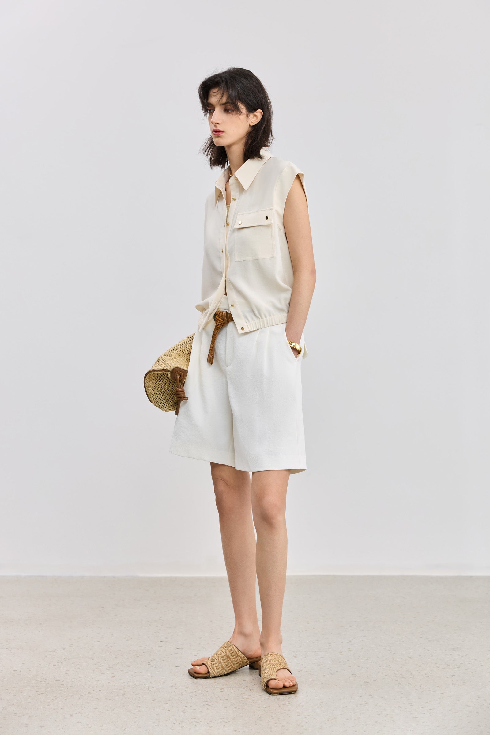 #color_Off White