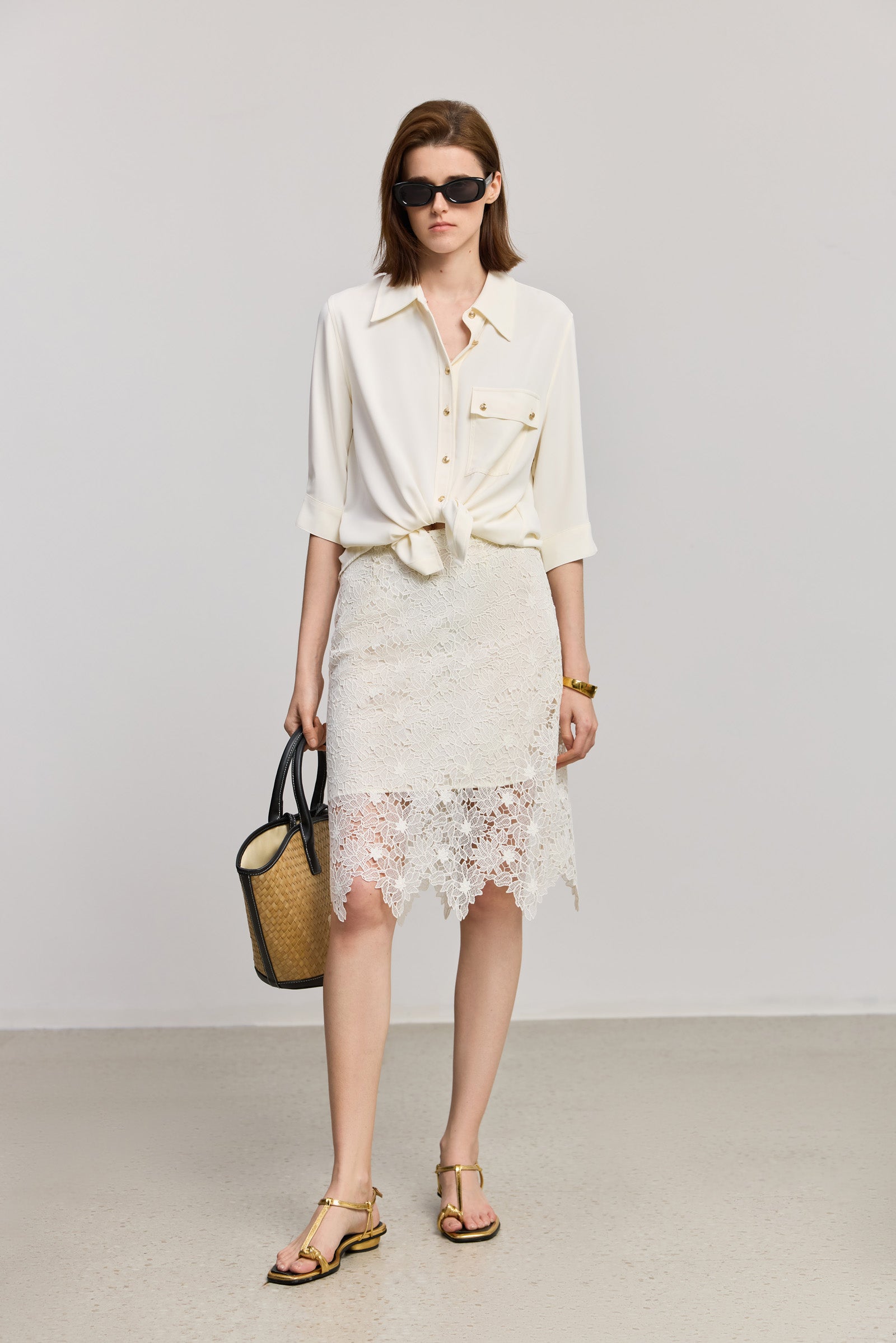 #color_Off White