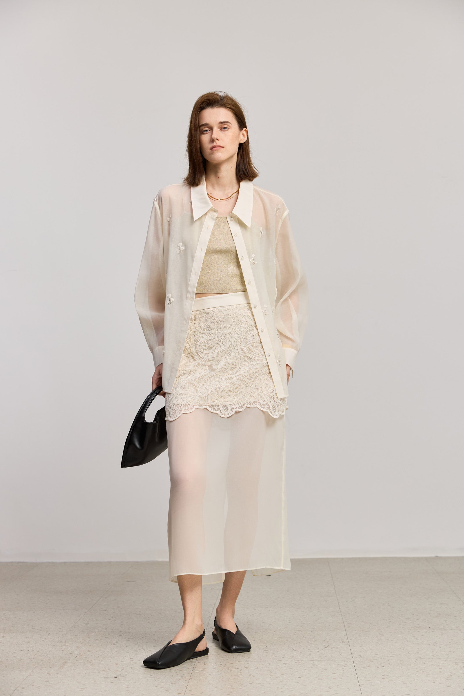#color_Off White