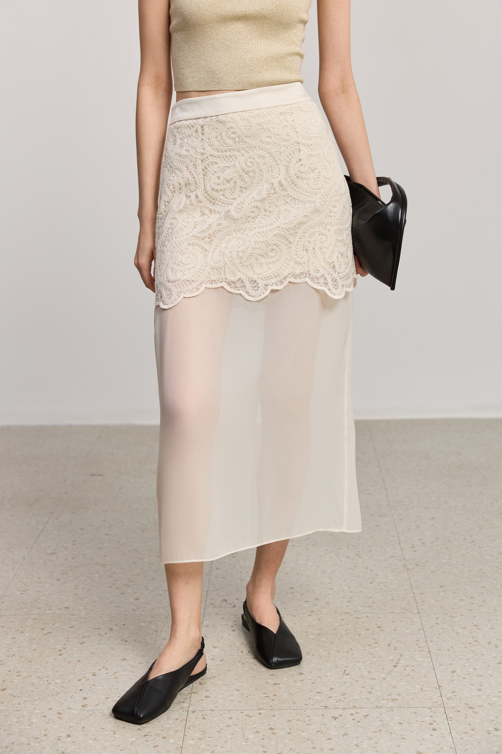 #color_Off White