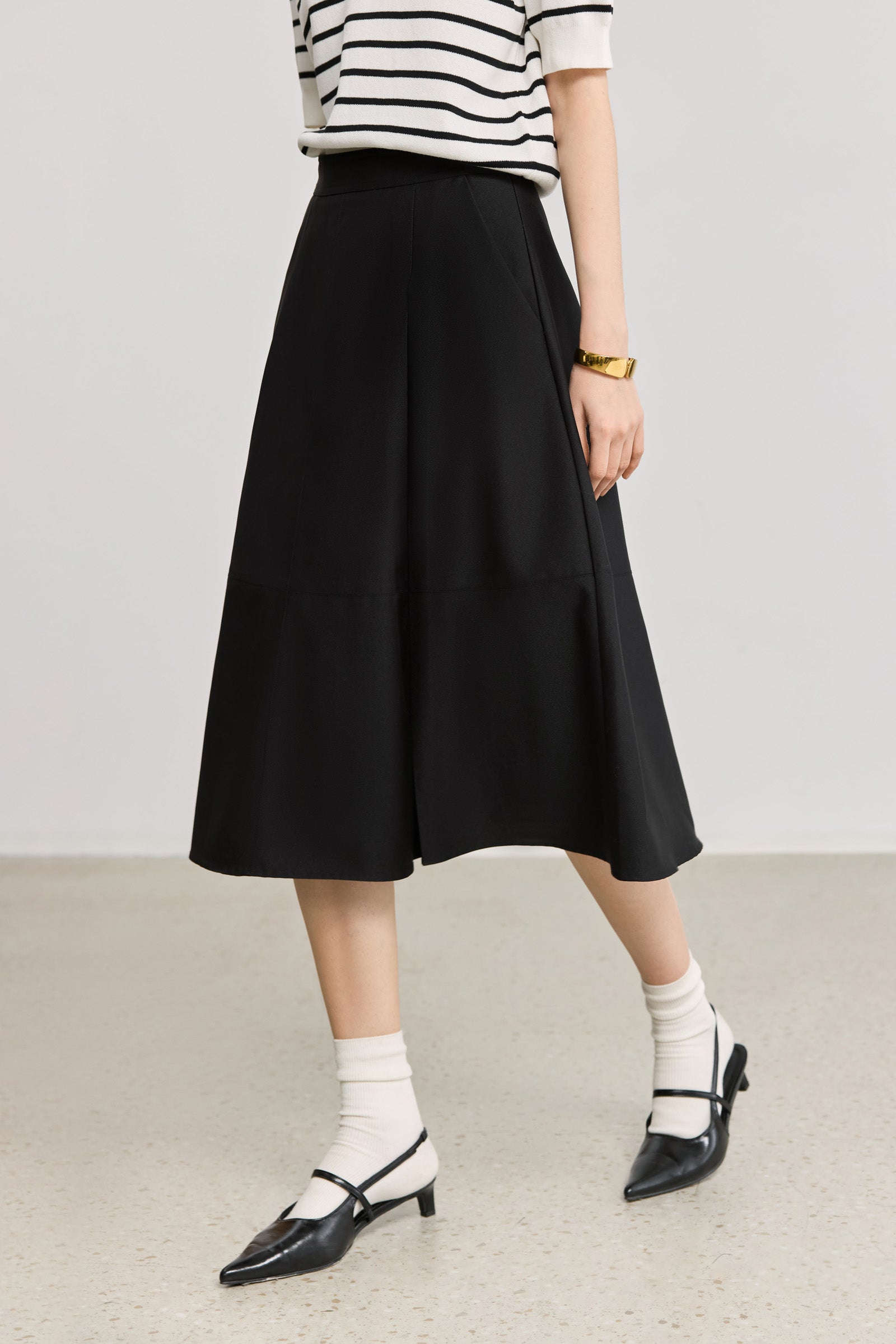 LILY Official Store | Elevated Workwear & Modern Elegance