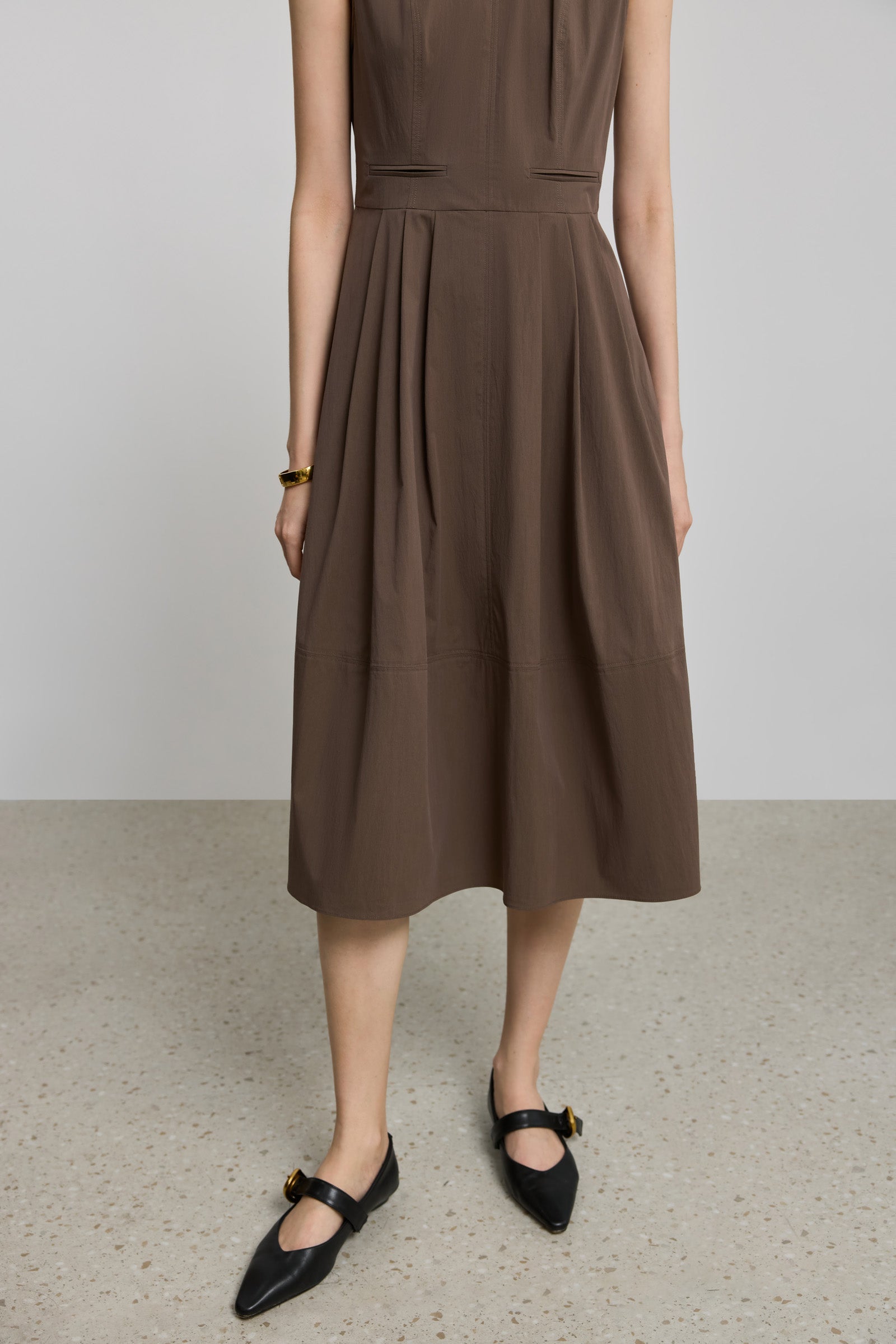 #color_Brown