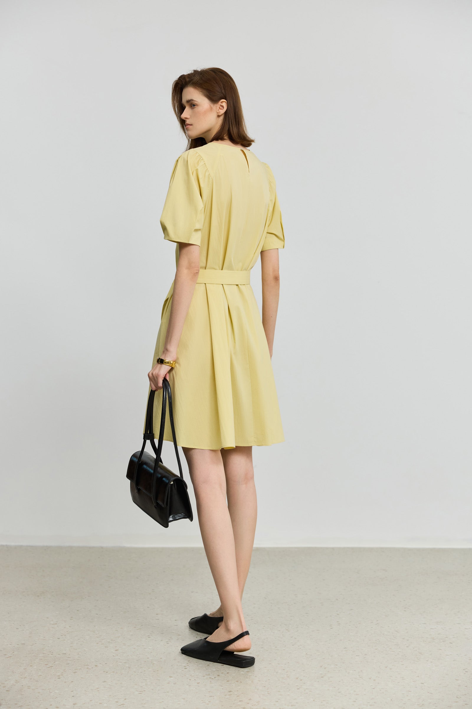 #color_Pale Yellow