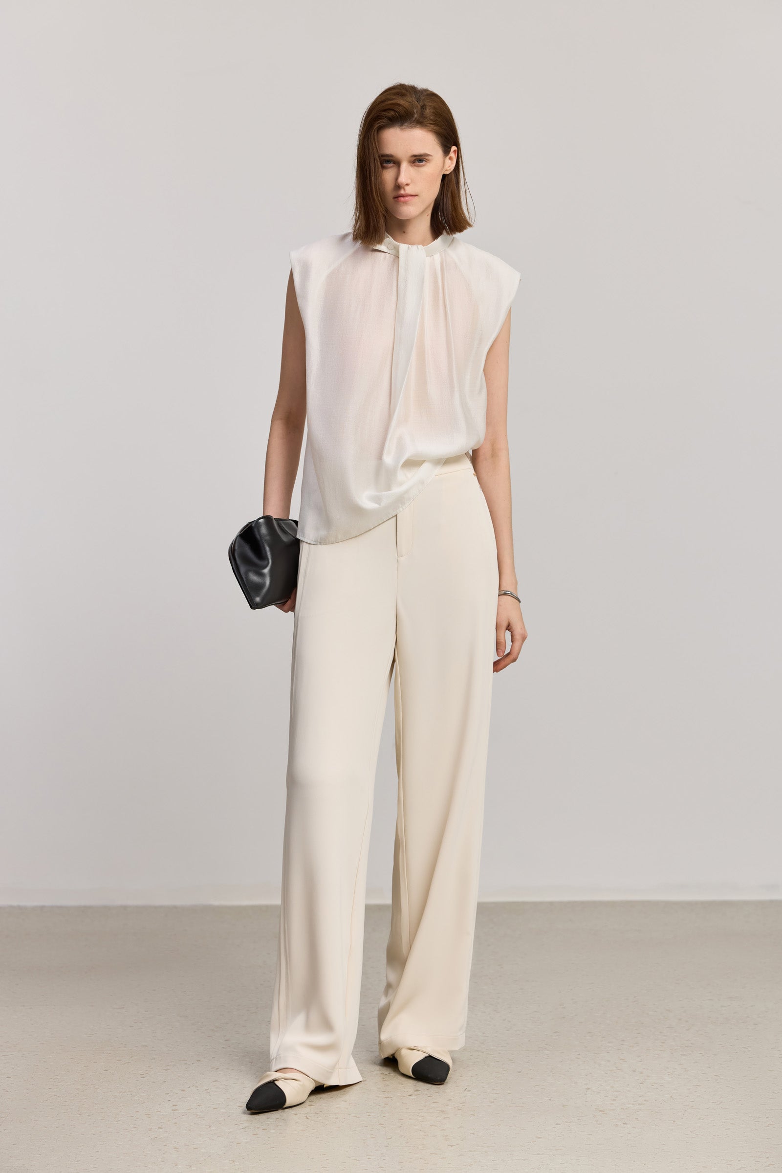 #color_Off White