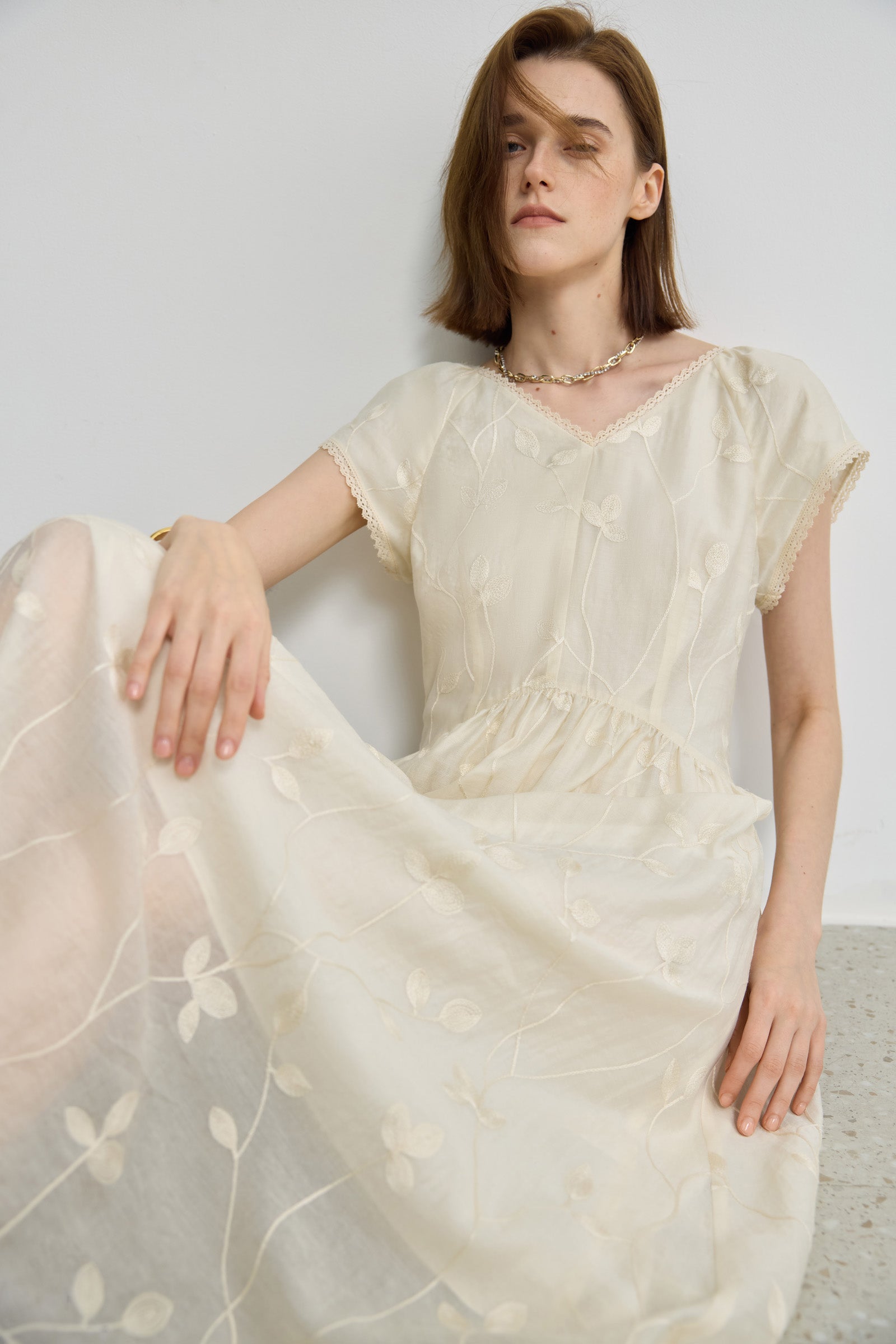 #color_Off White