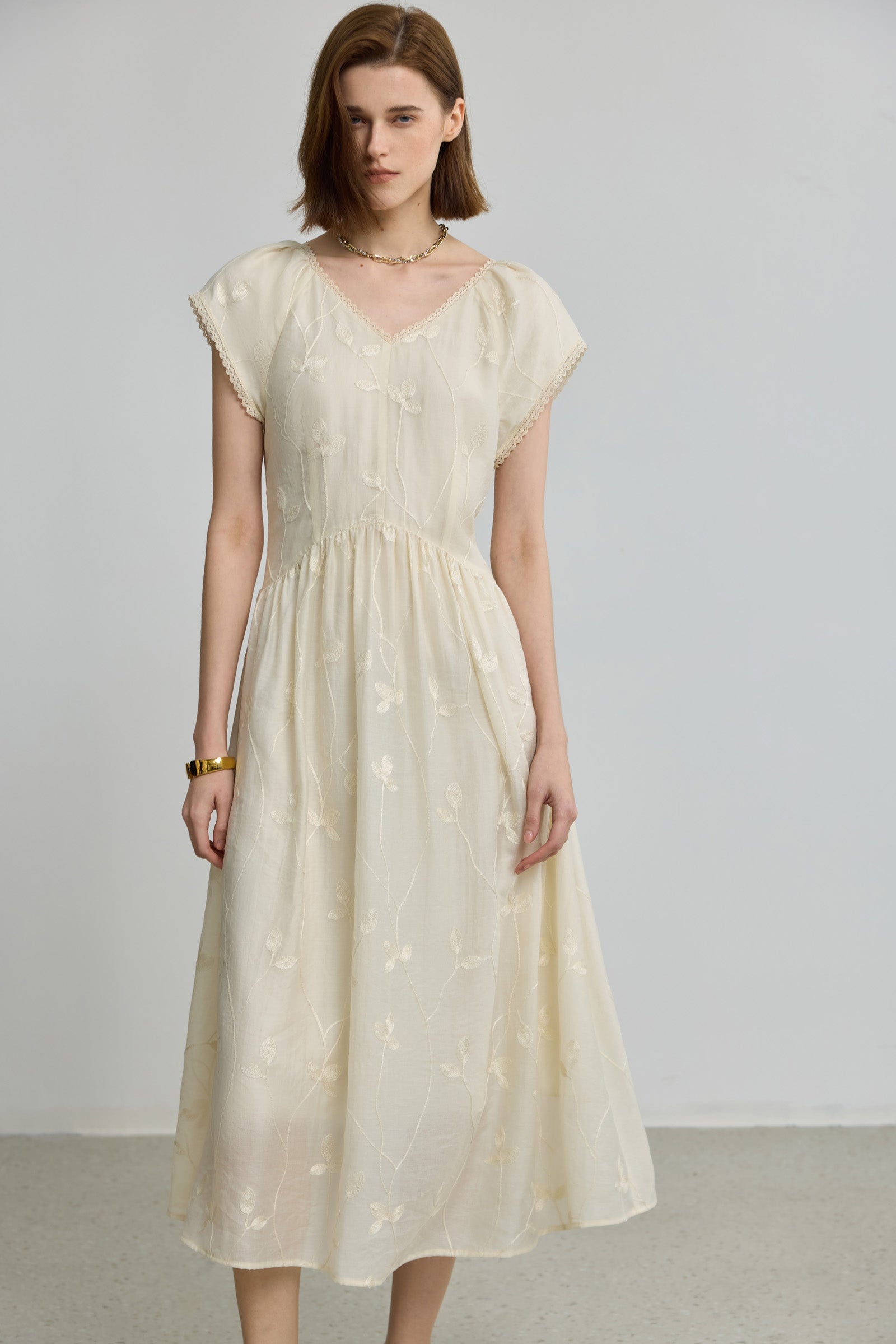 #color_Off White
