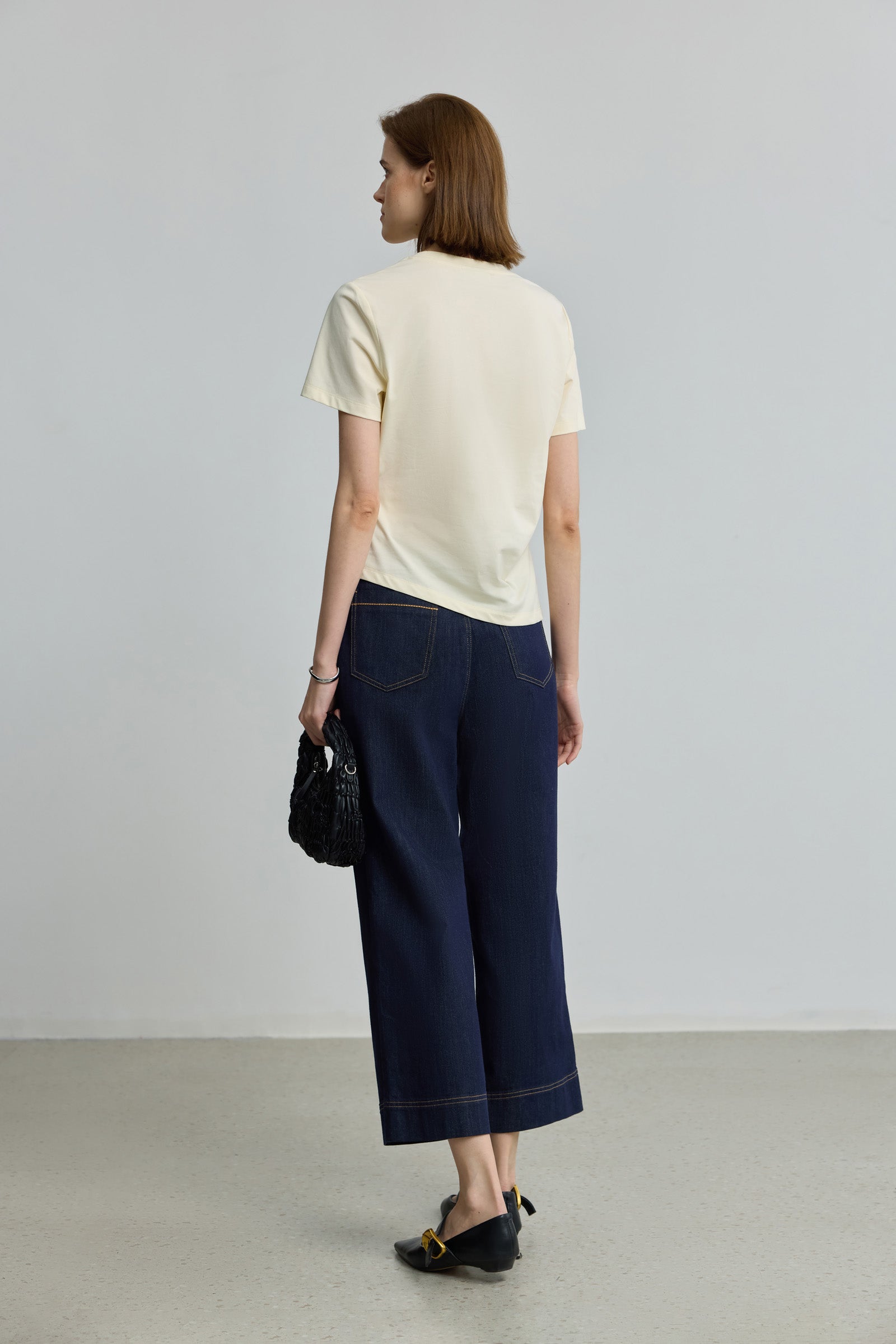 #color_Off White