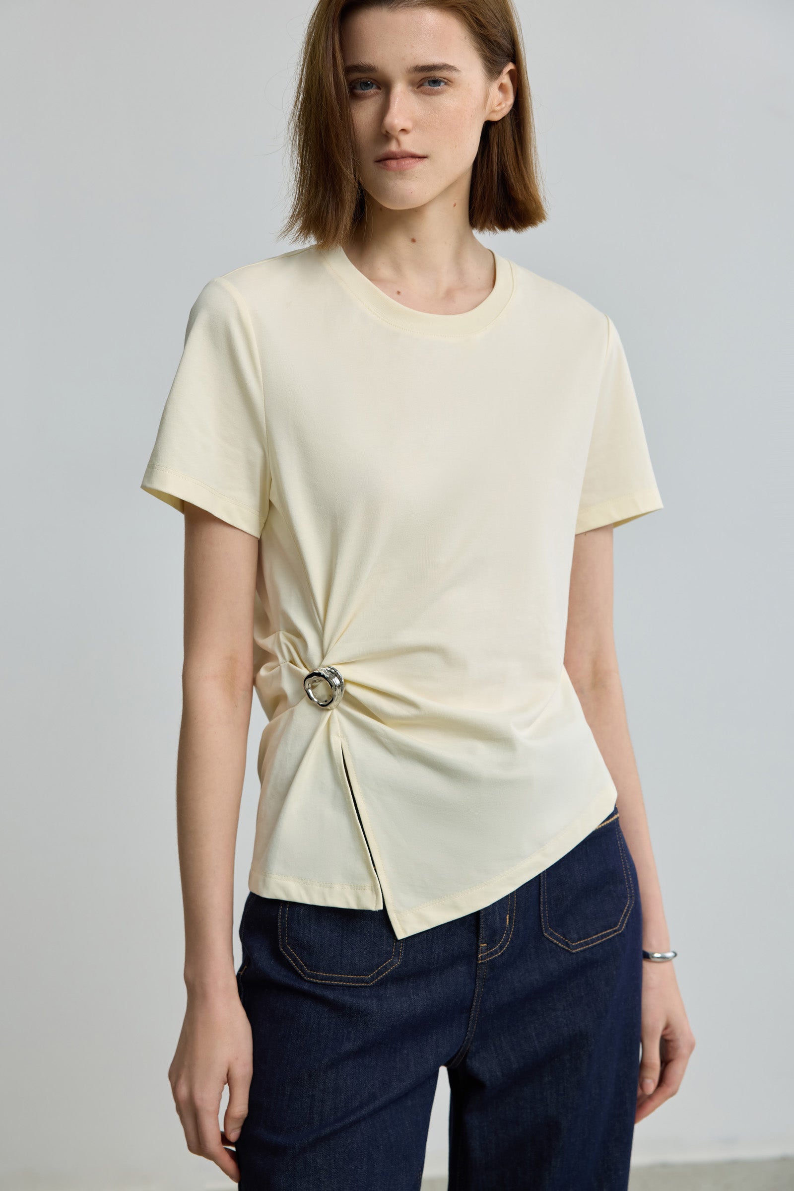 #color_Off White