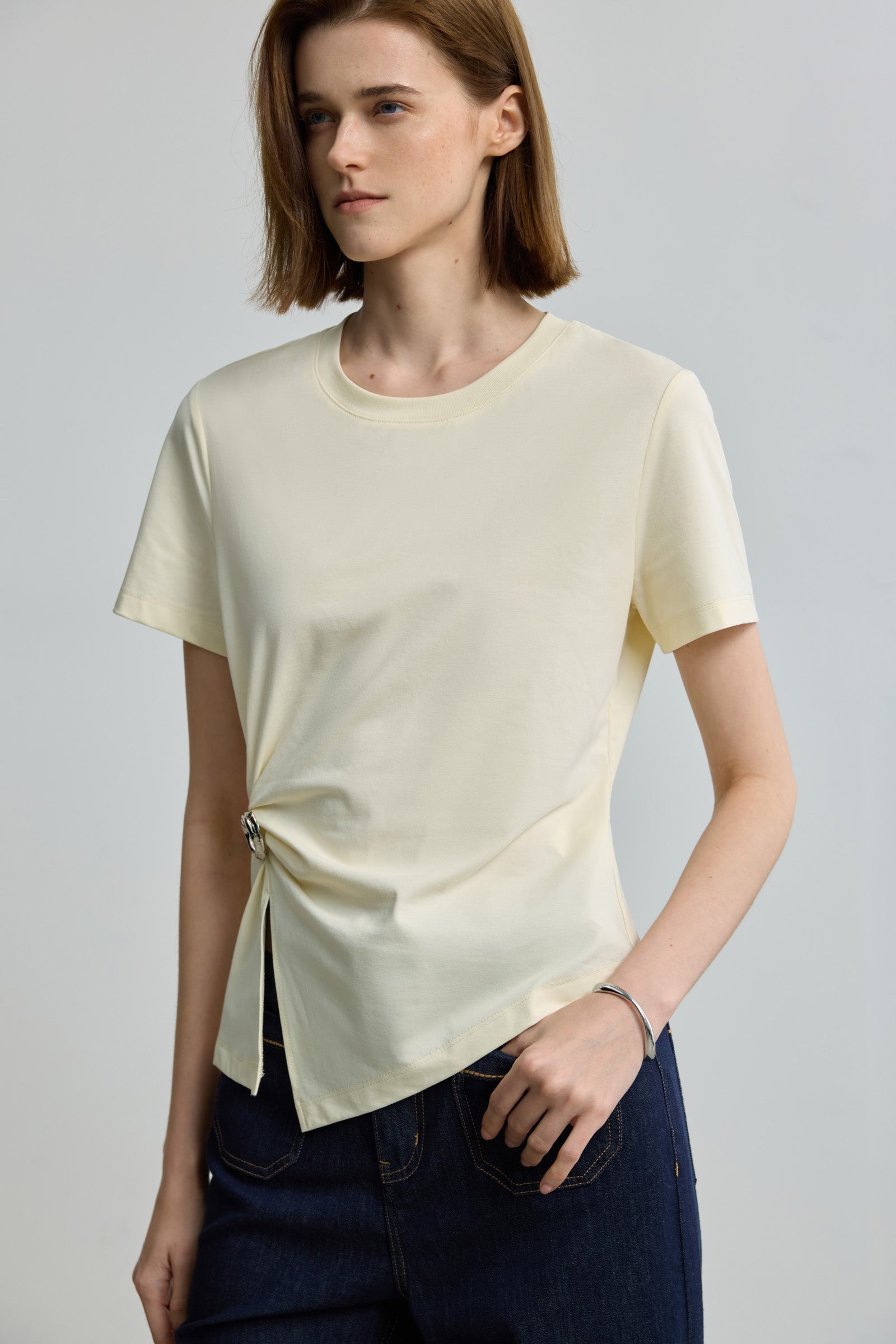 #color_Off White