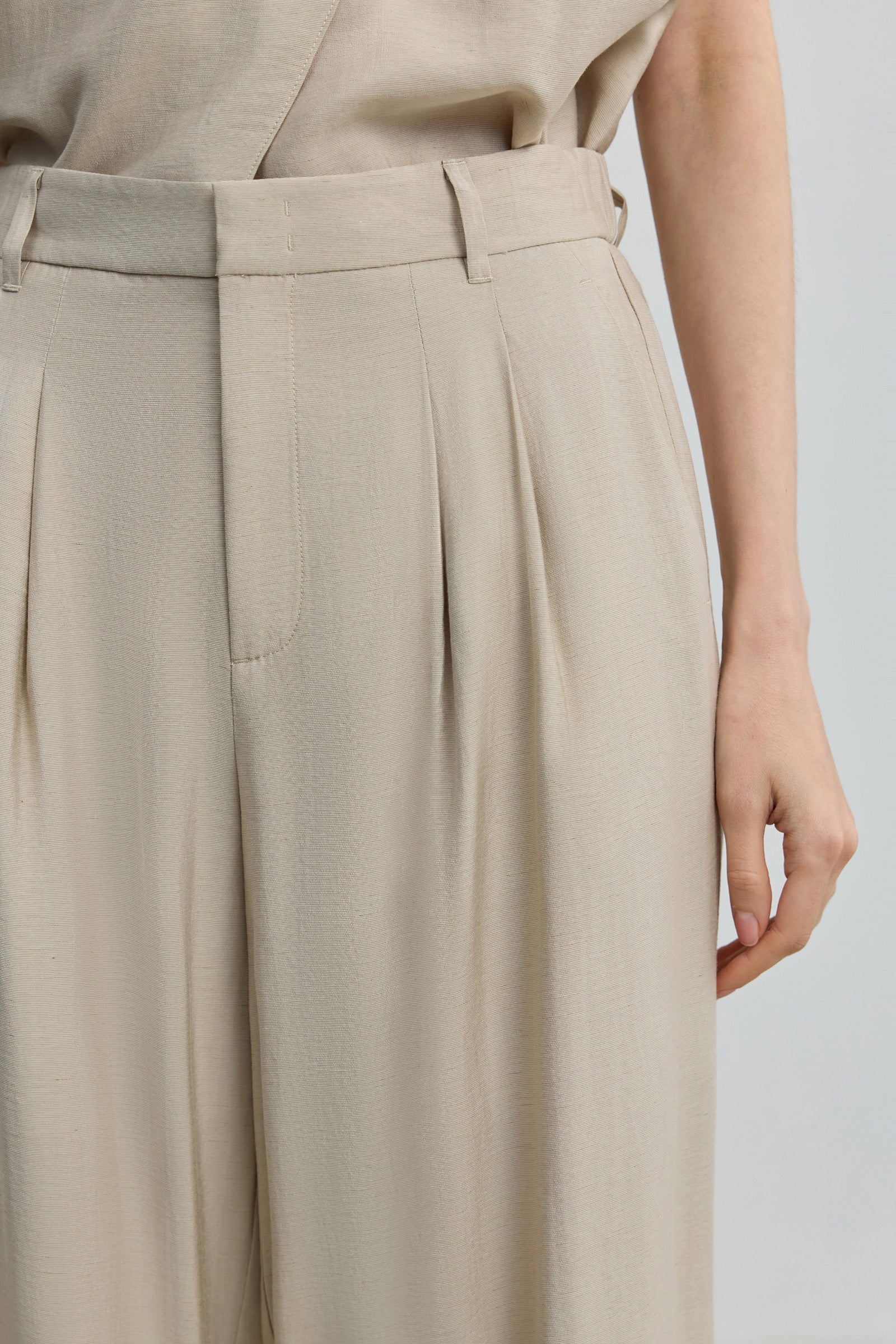 #color_Light Beige