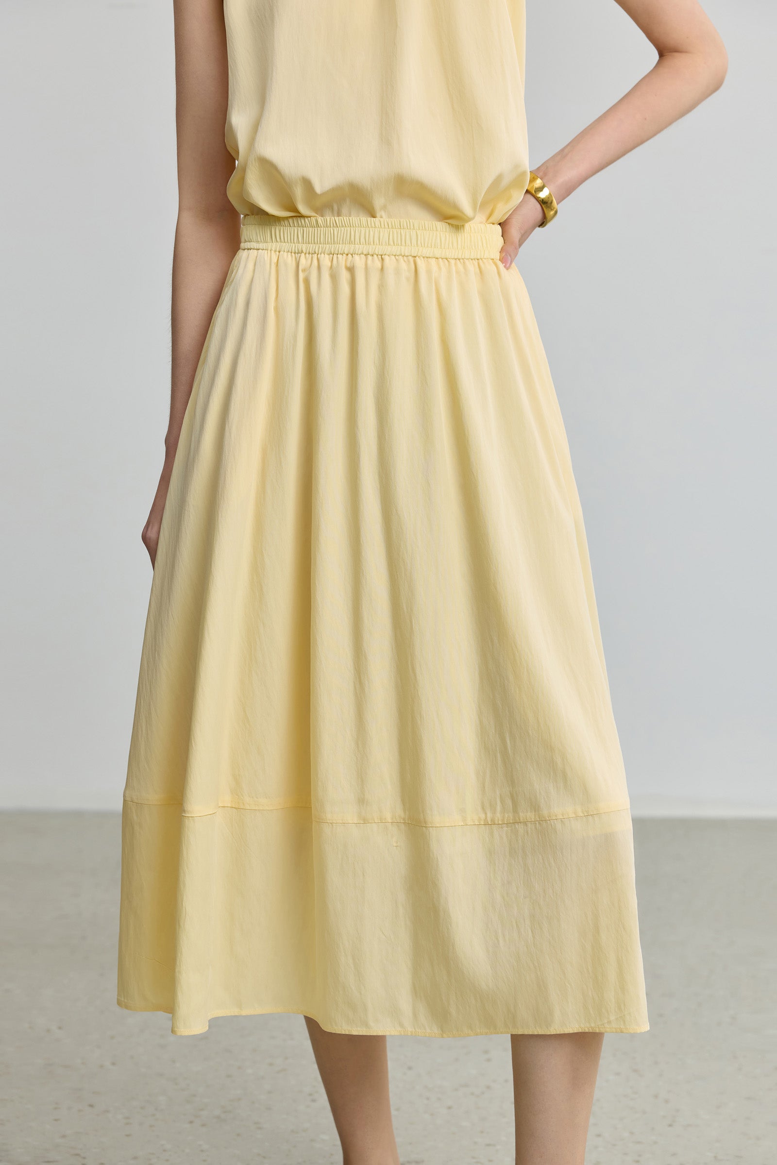 #color_Creamy Yellow