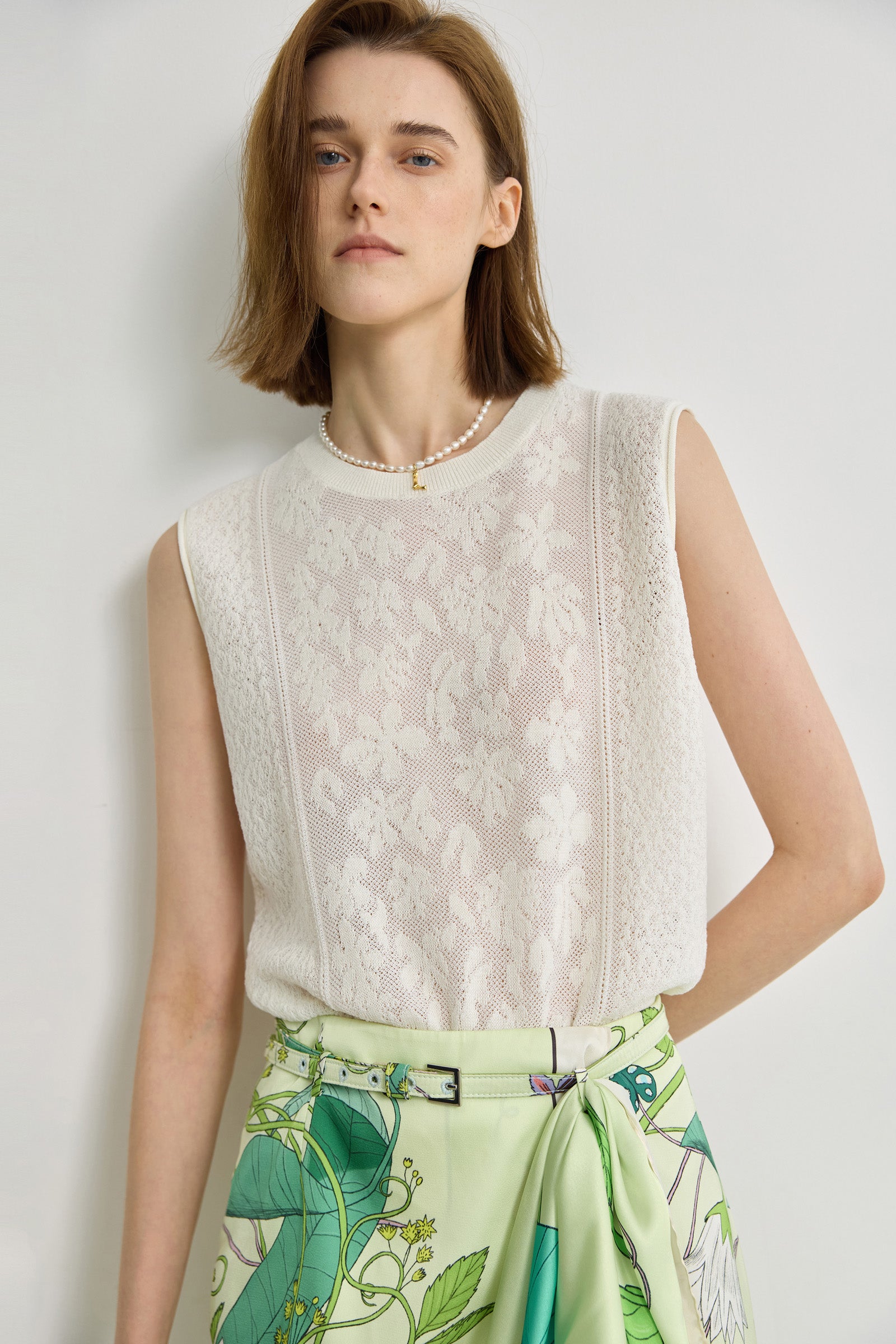 #color_Off White