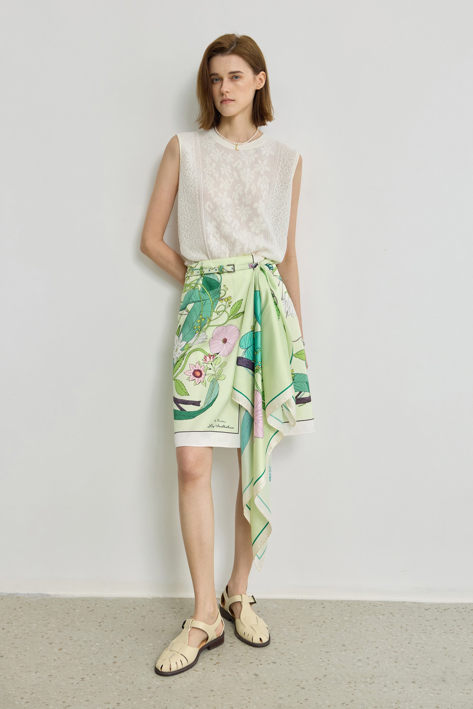 #color_Off White