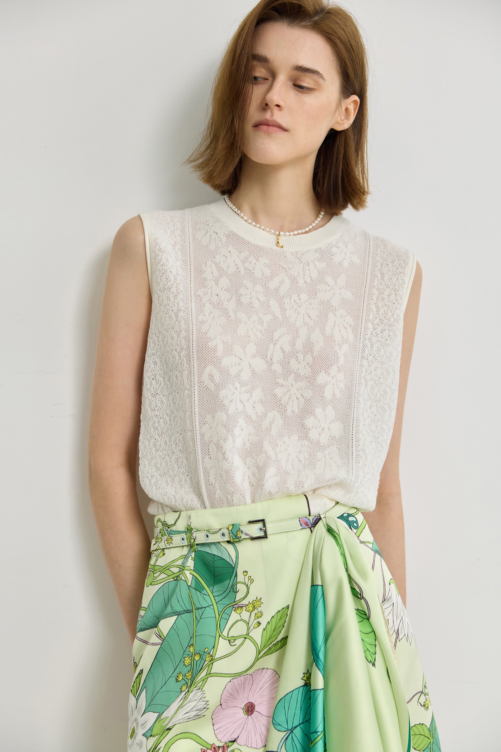 #color_Off White