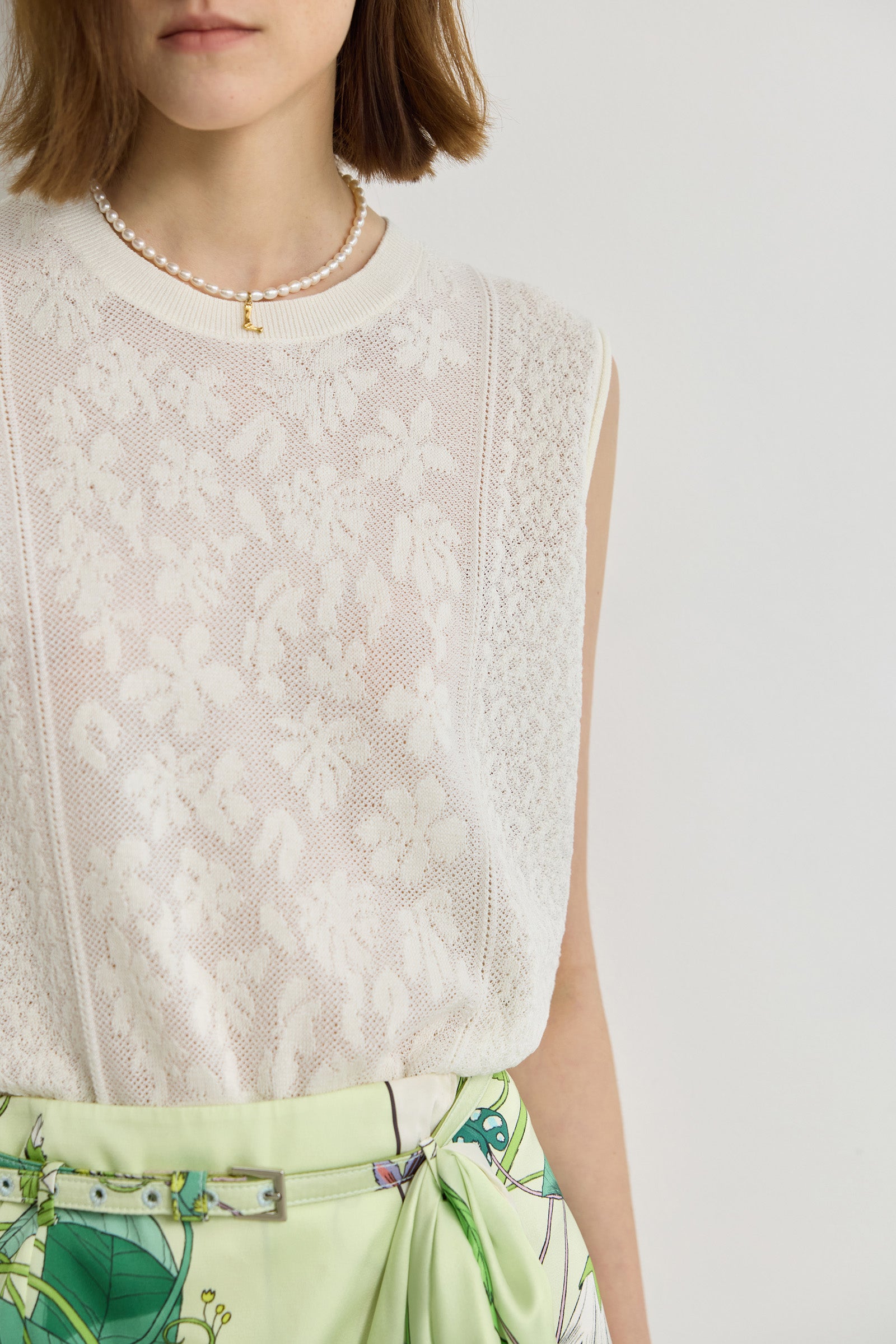 #color_Off White