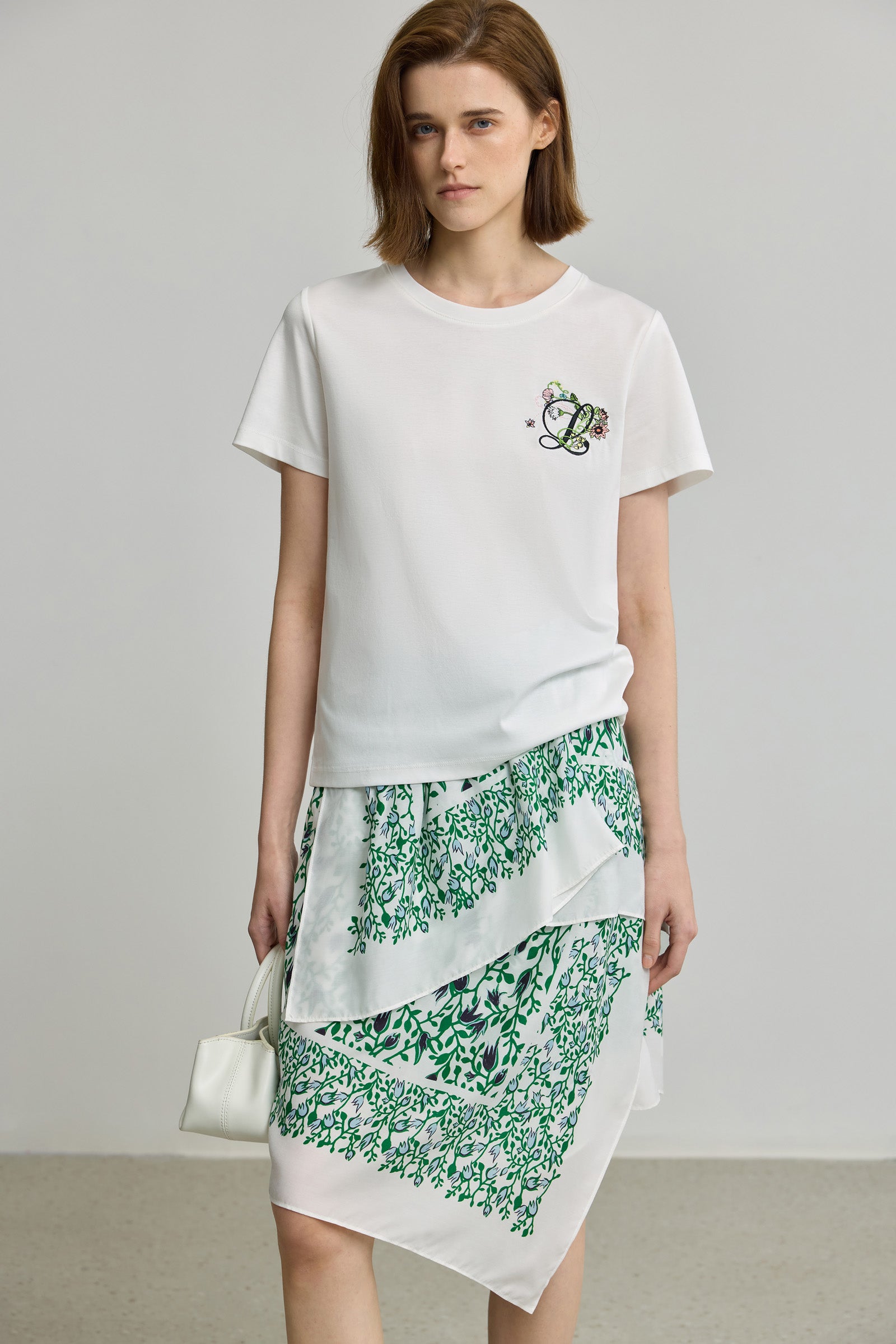 #color_Off White
