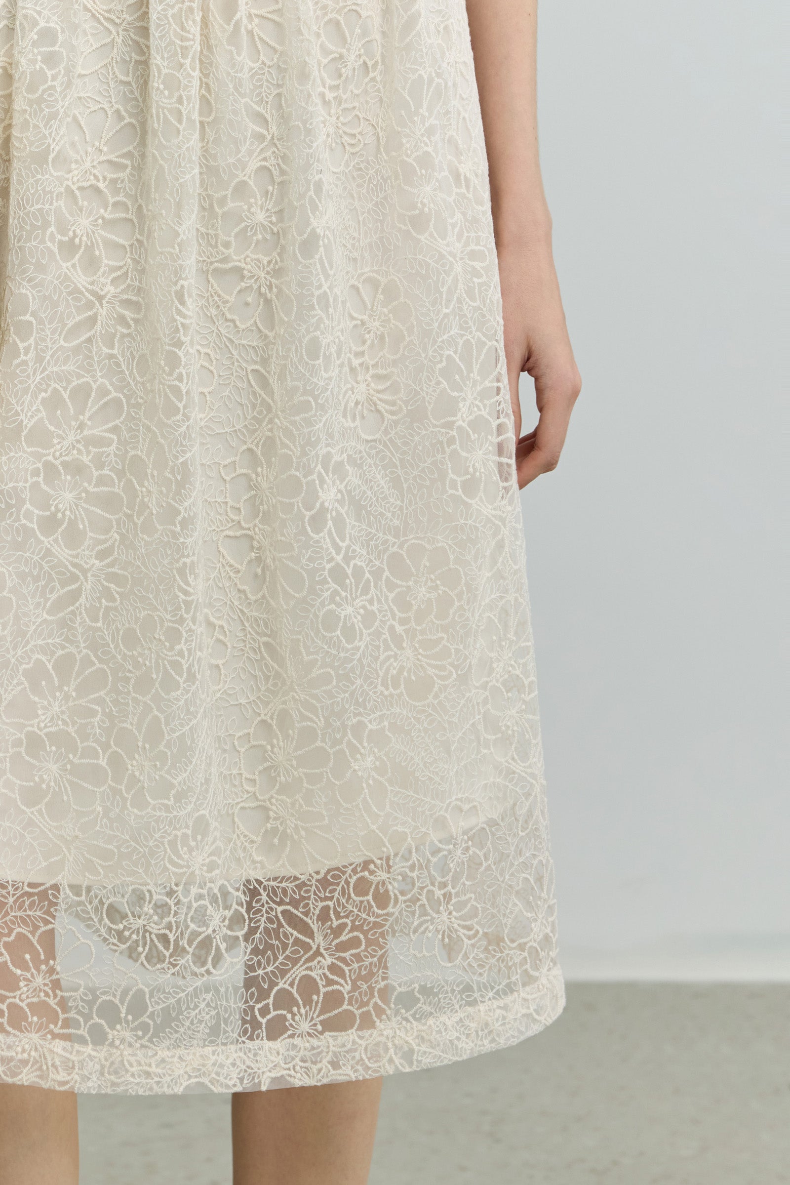 #color_Off White