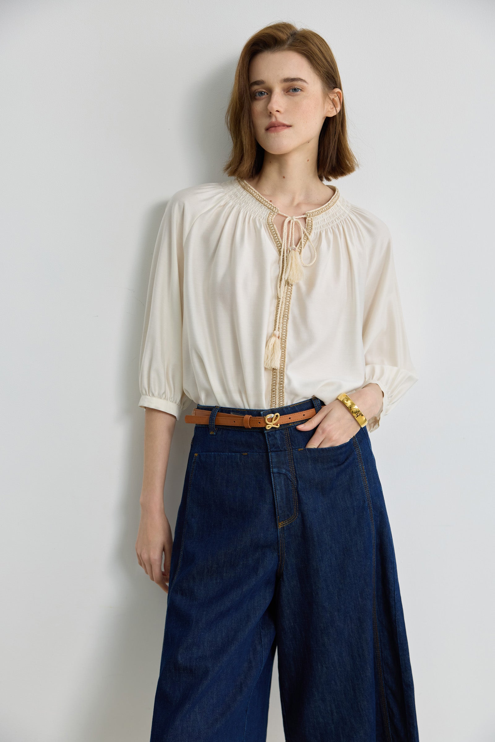 #color_Off White