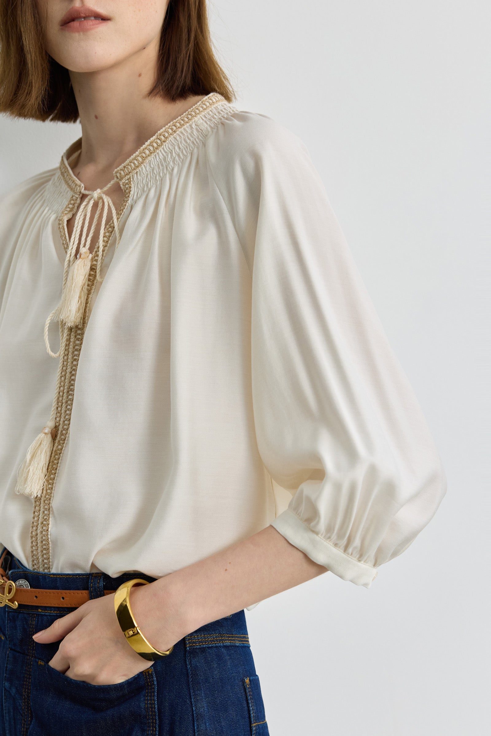 #color_Off White