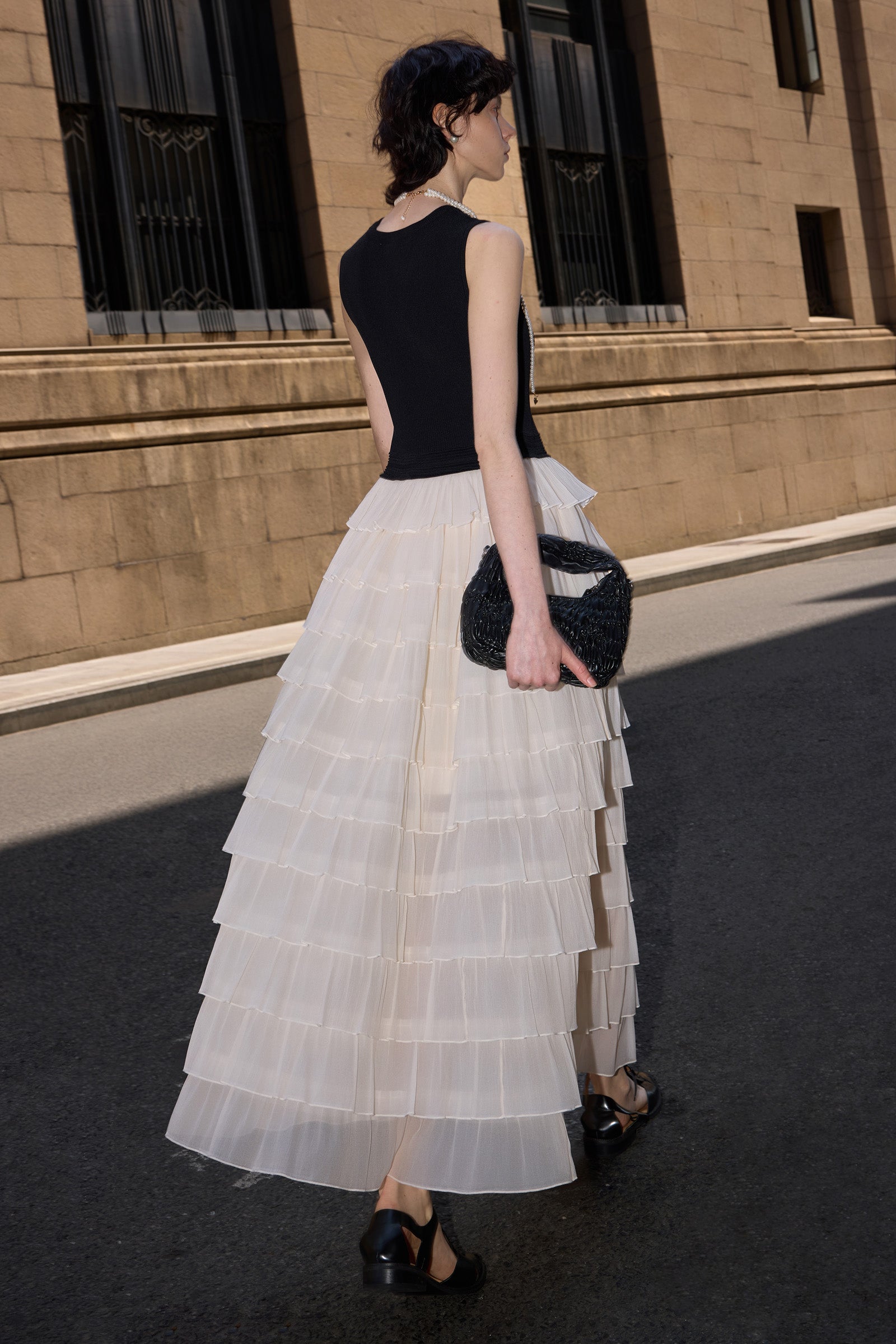 #color_Off White