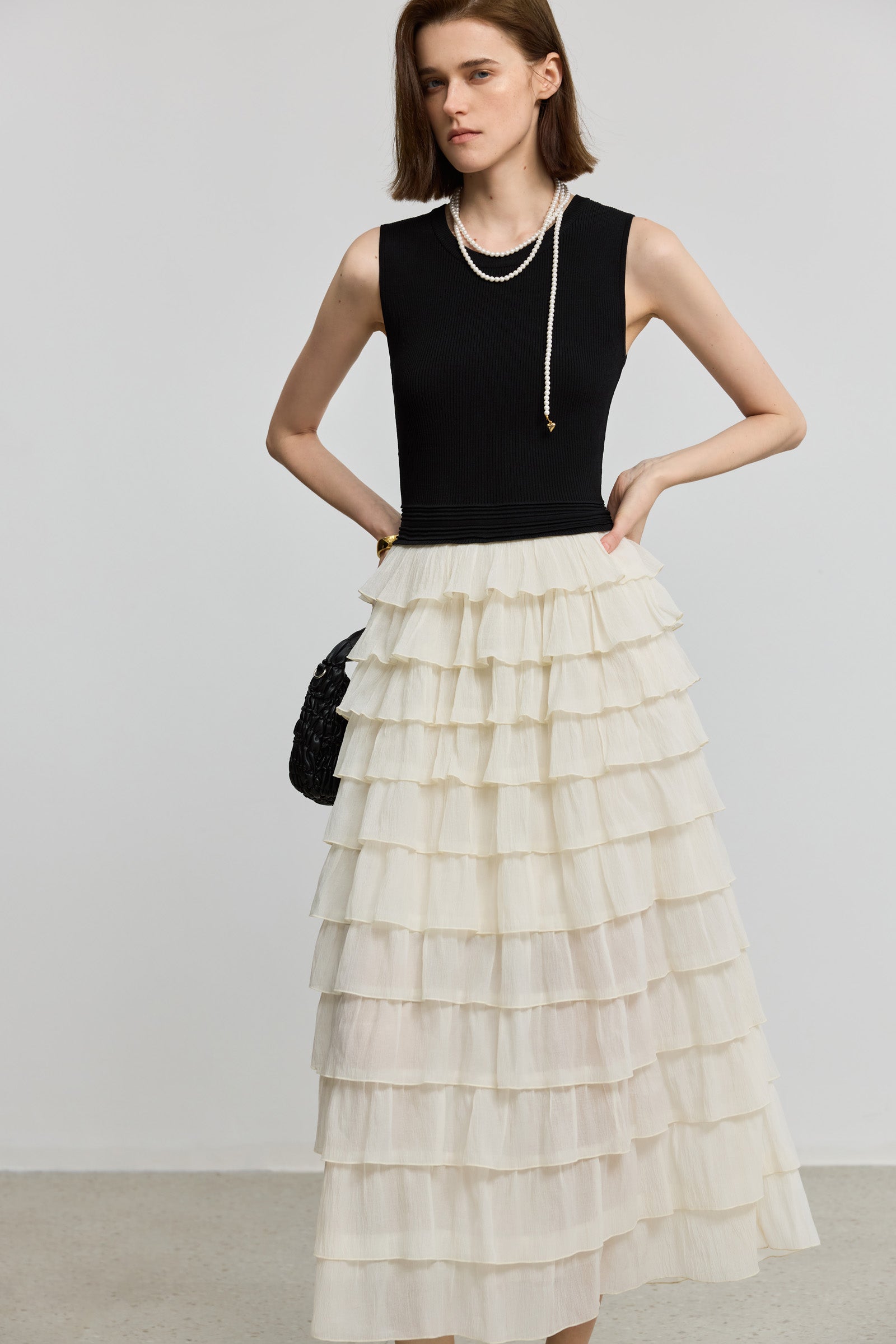 #color_Off White