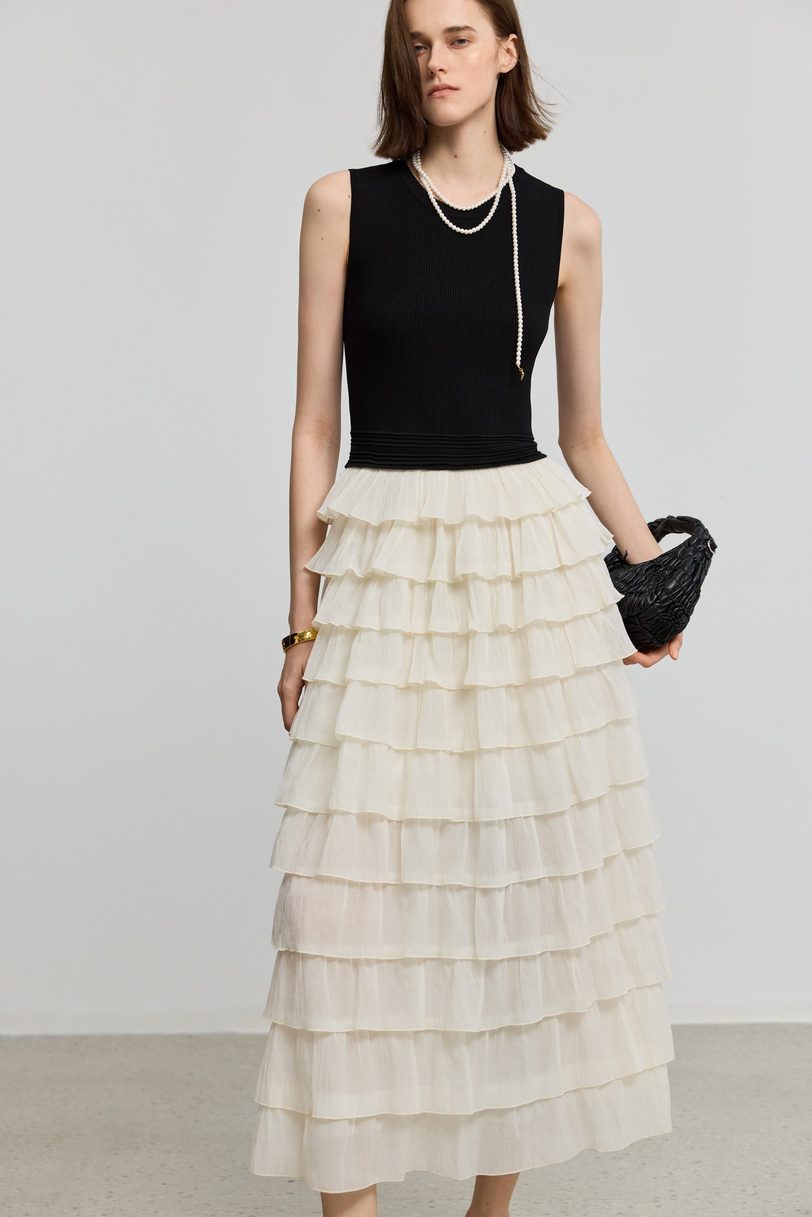 #color_Off White
