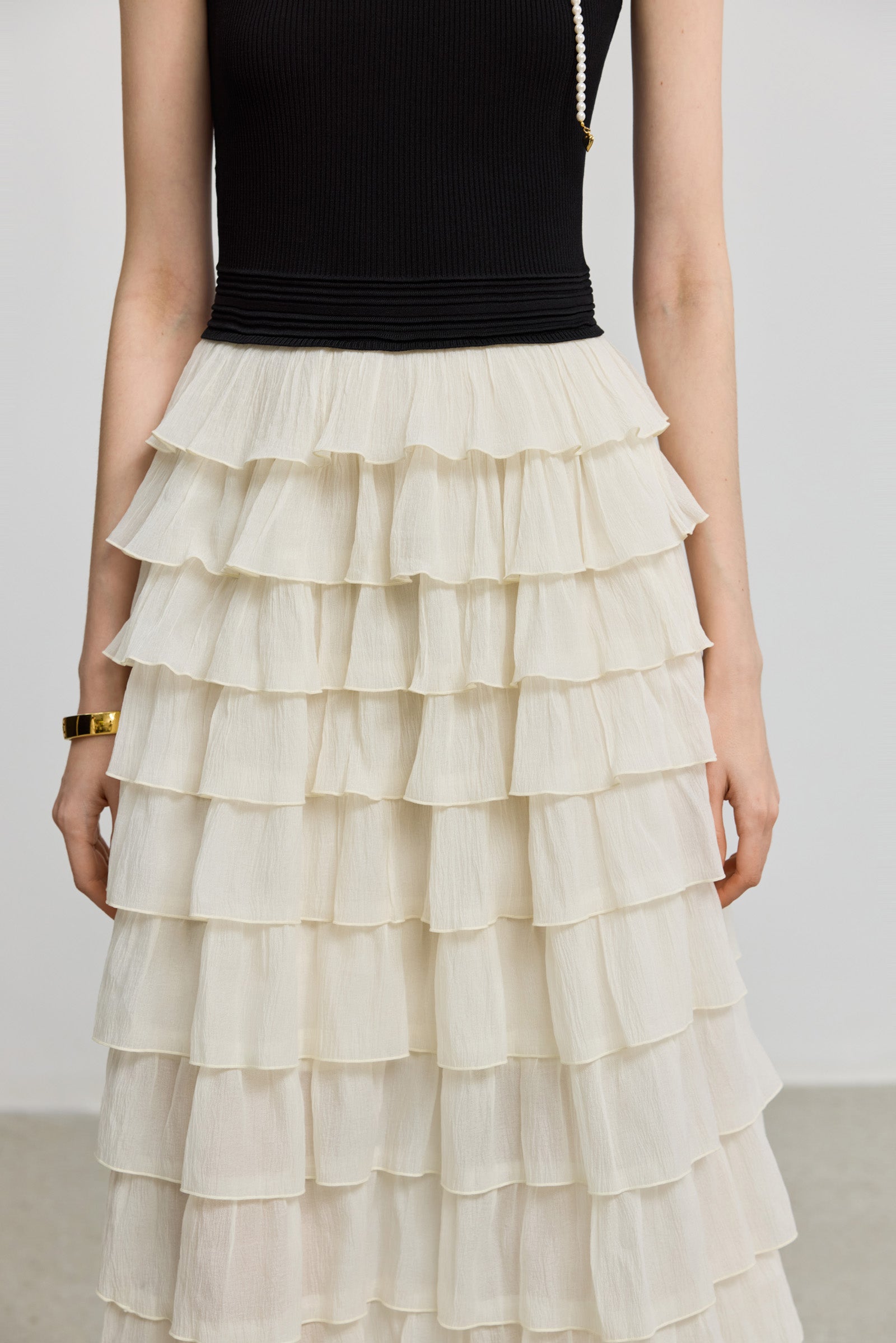 #color_Off White