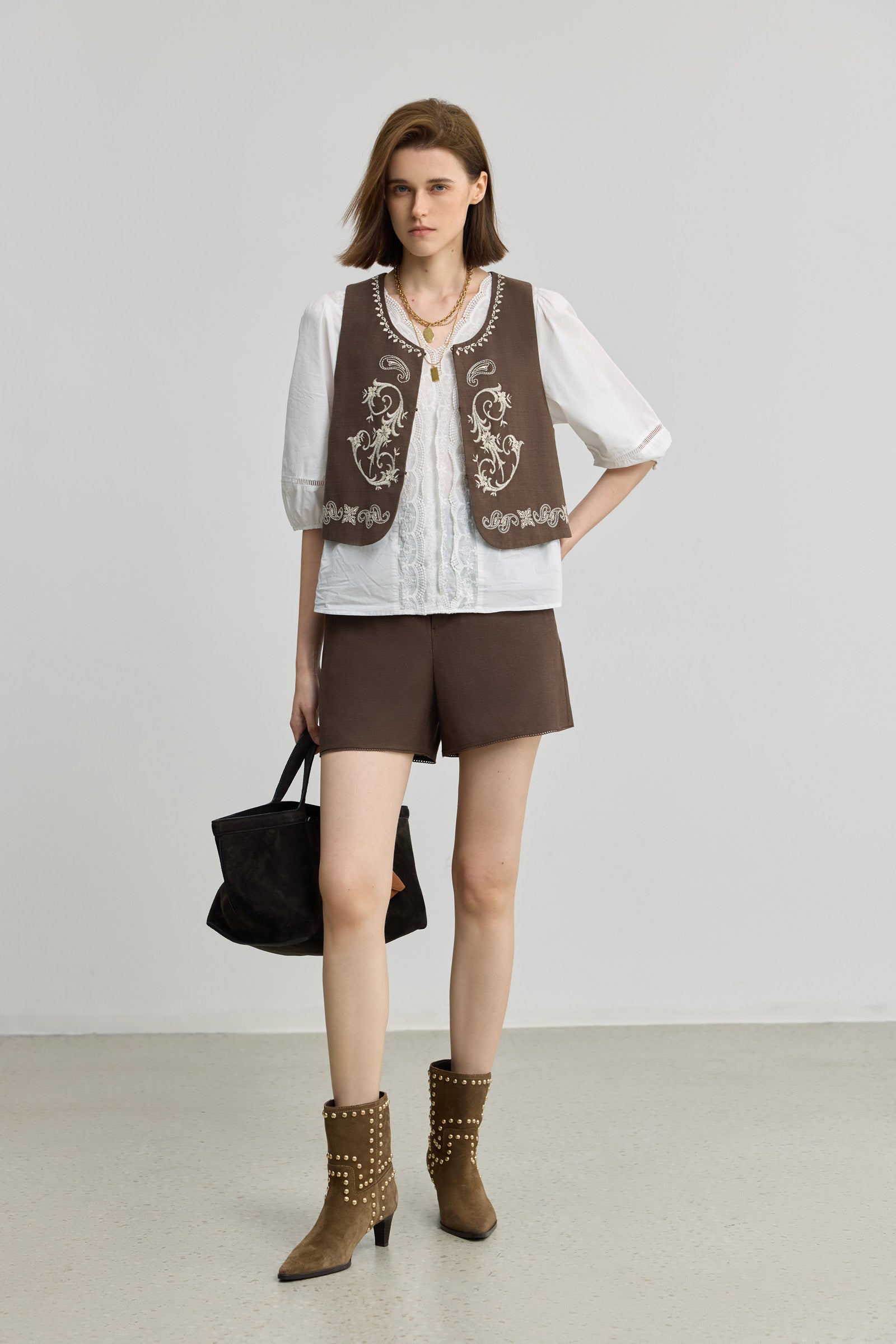 #color_Brown