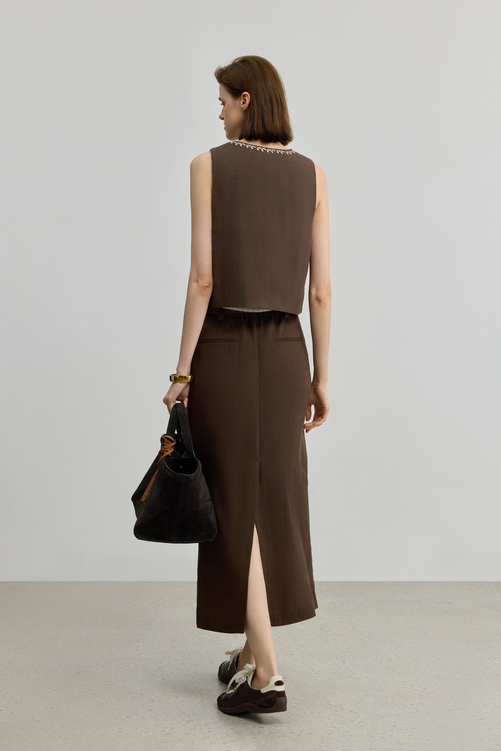 #color_Brown