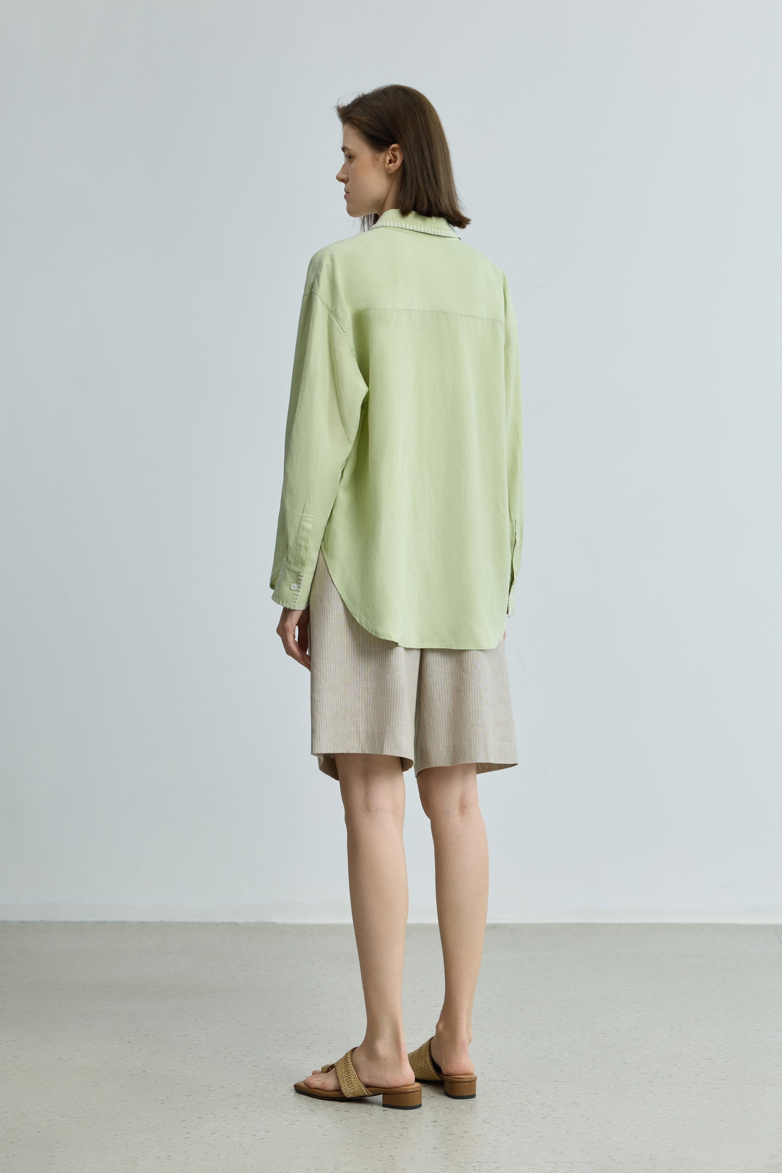 #color_Pale Green
