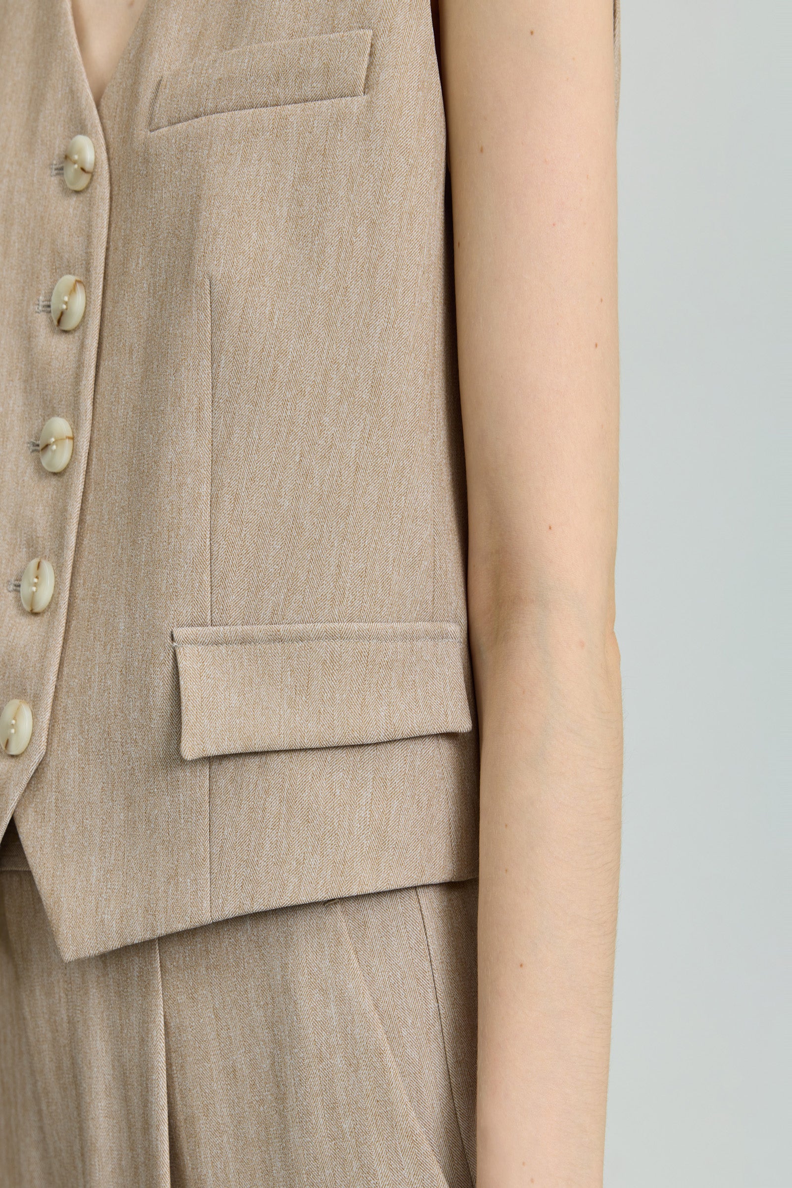 #color_Light Khaki
