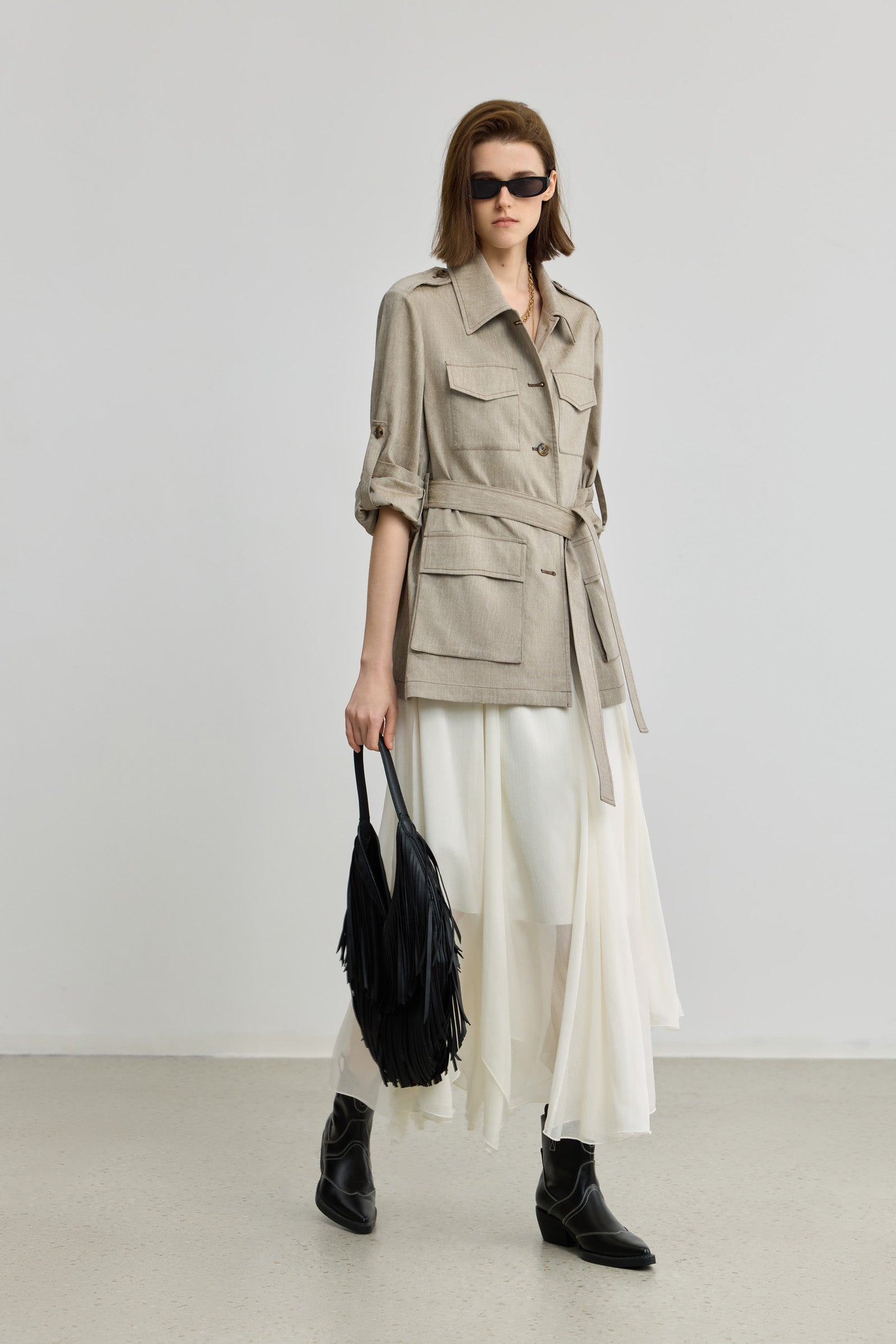 #color_Taupe