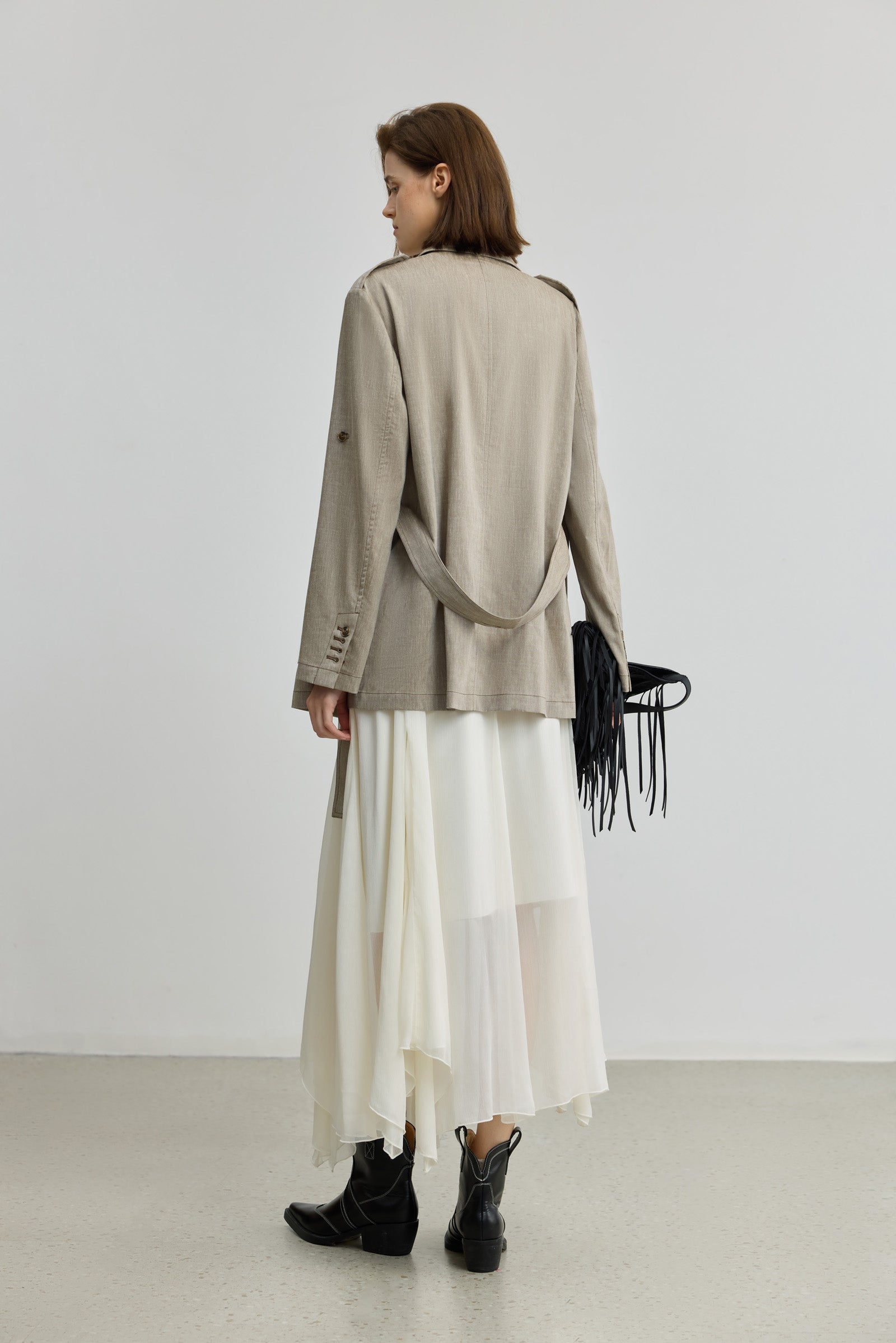 #color_Taupe