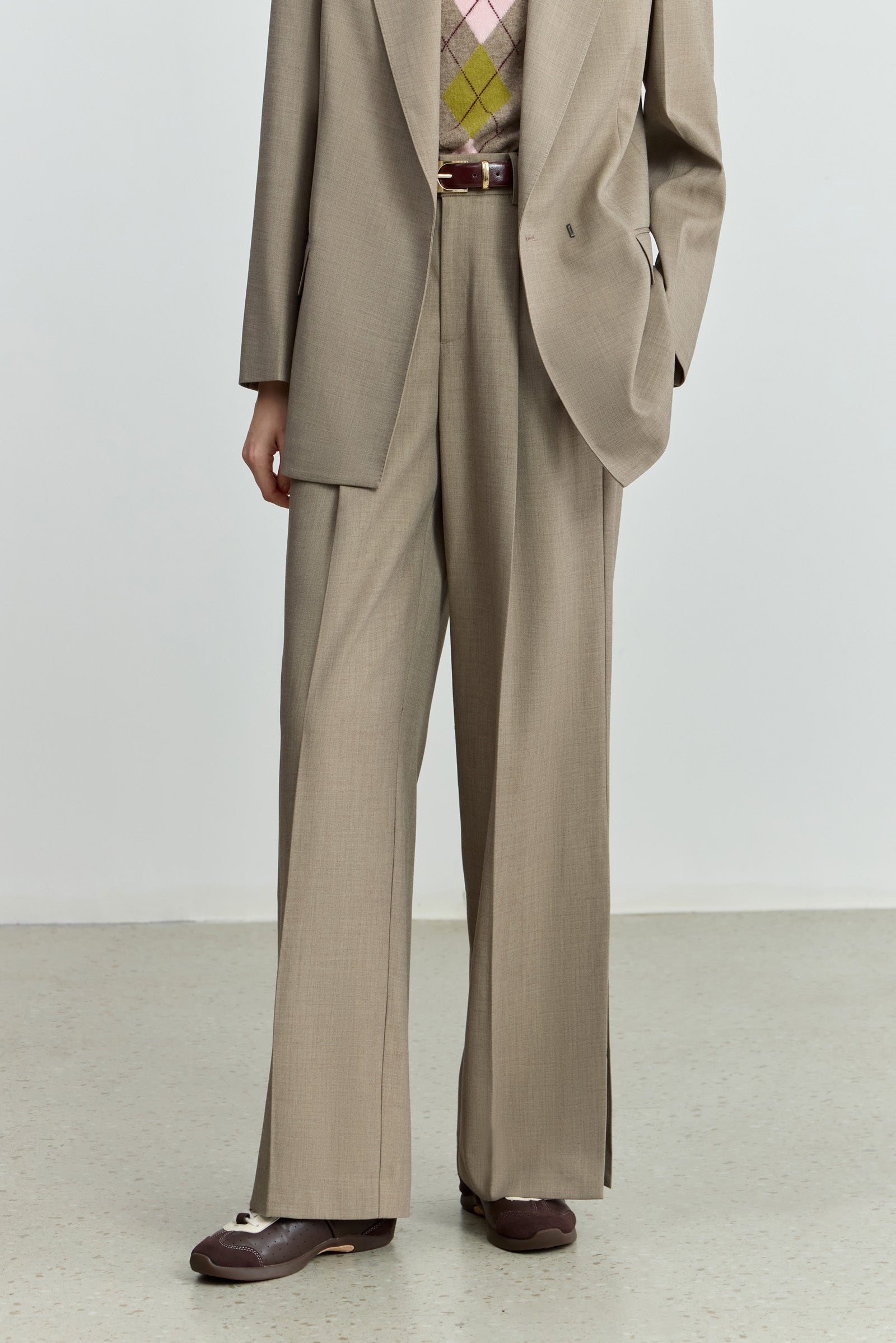 #color_Khaki