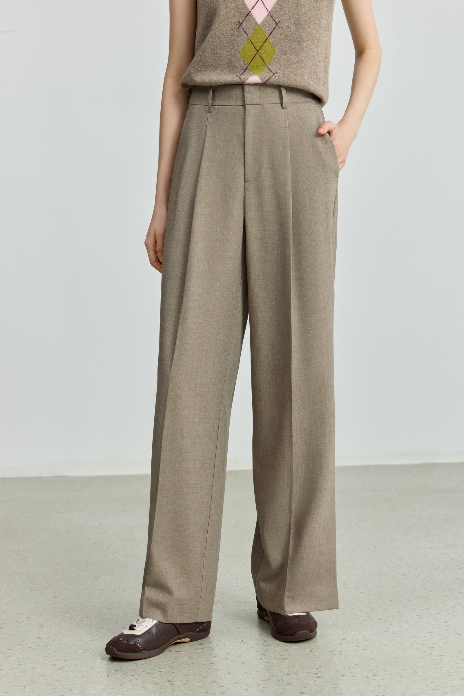 #color_Khaki