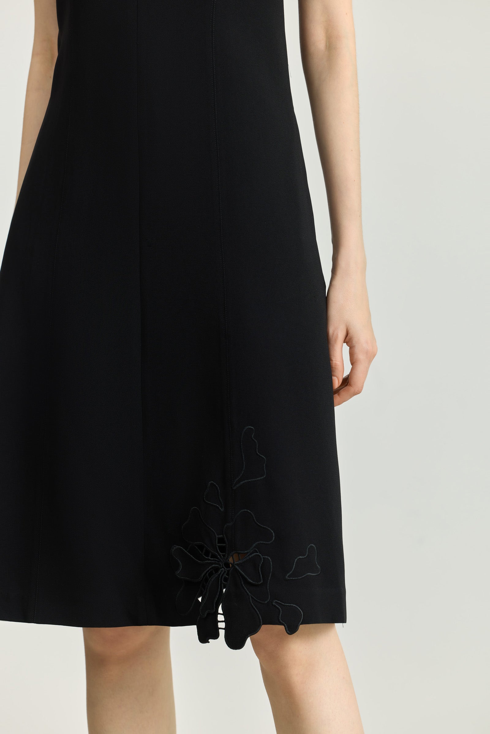#color_Black