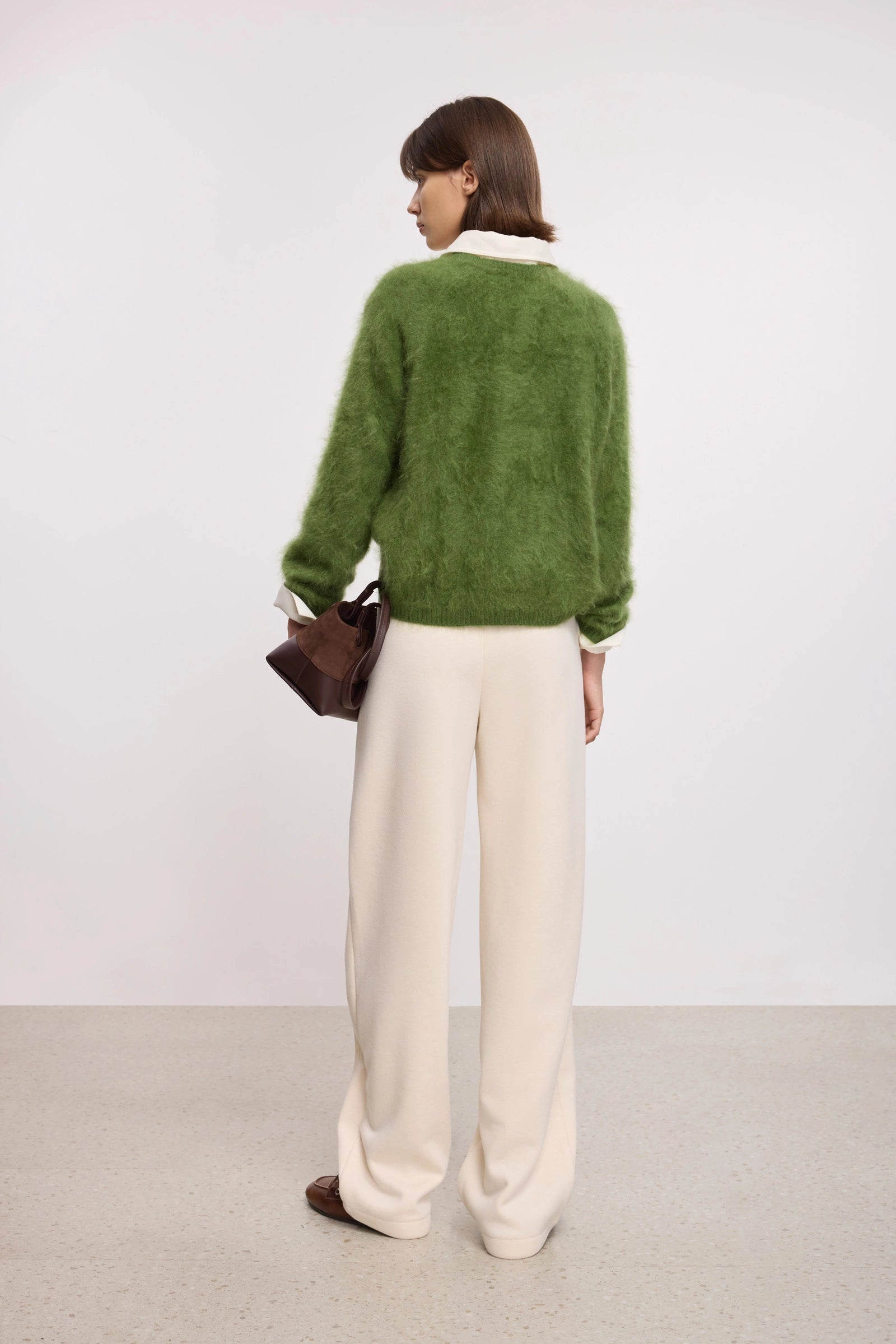 #color_Off White