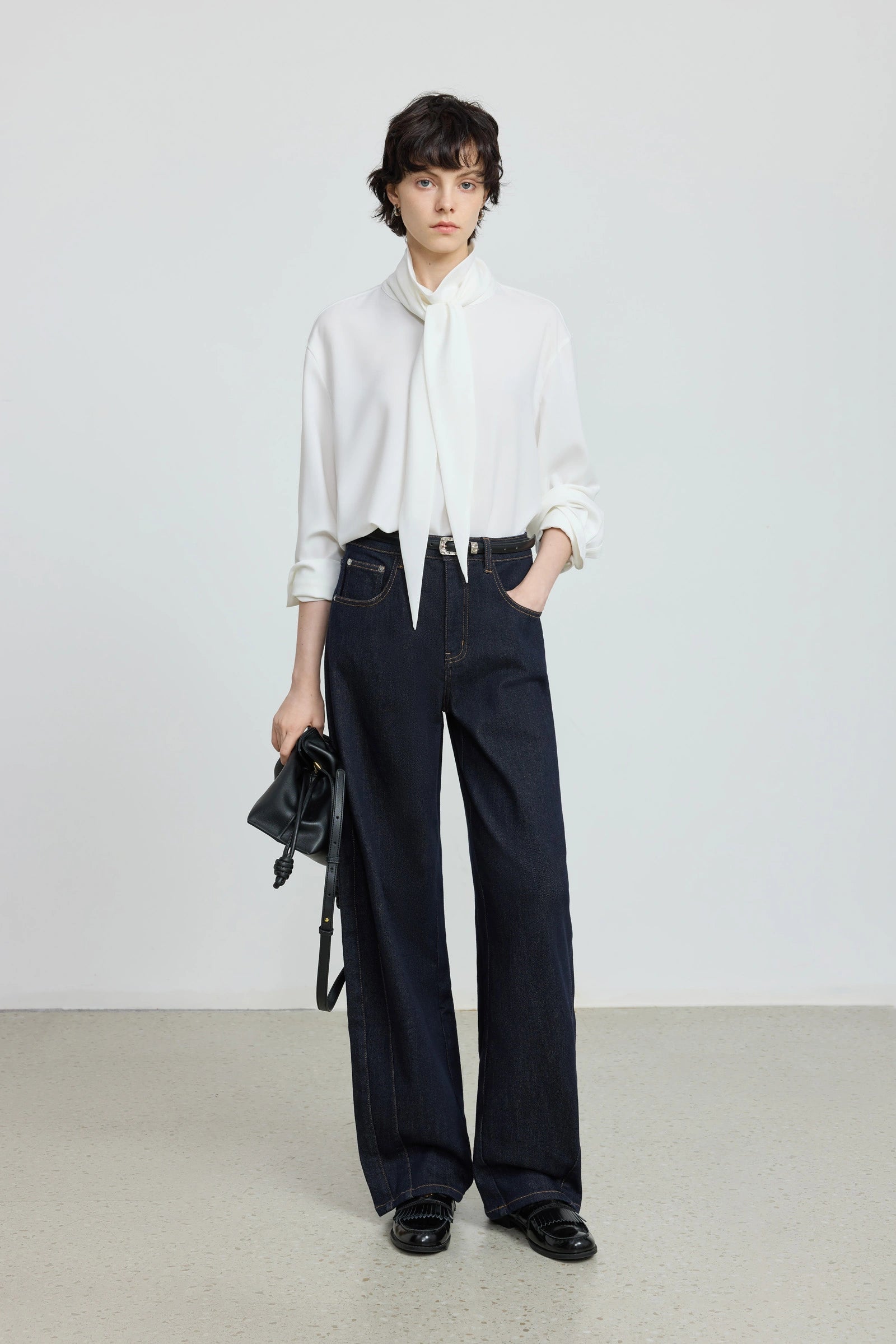 #color_Off White