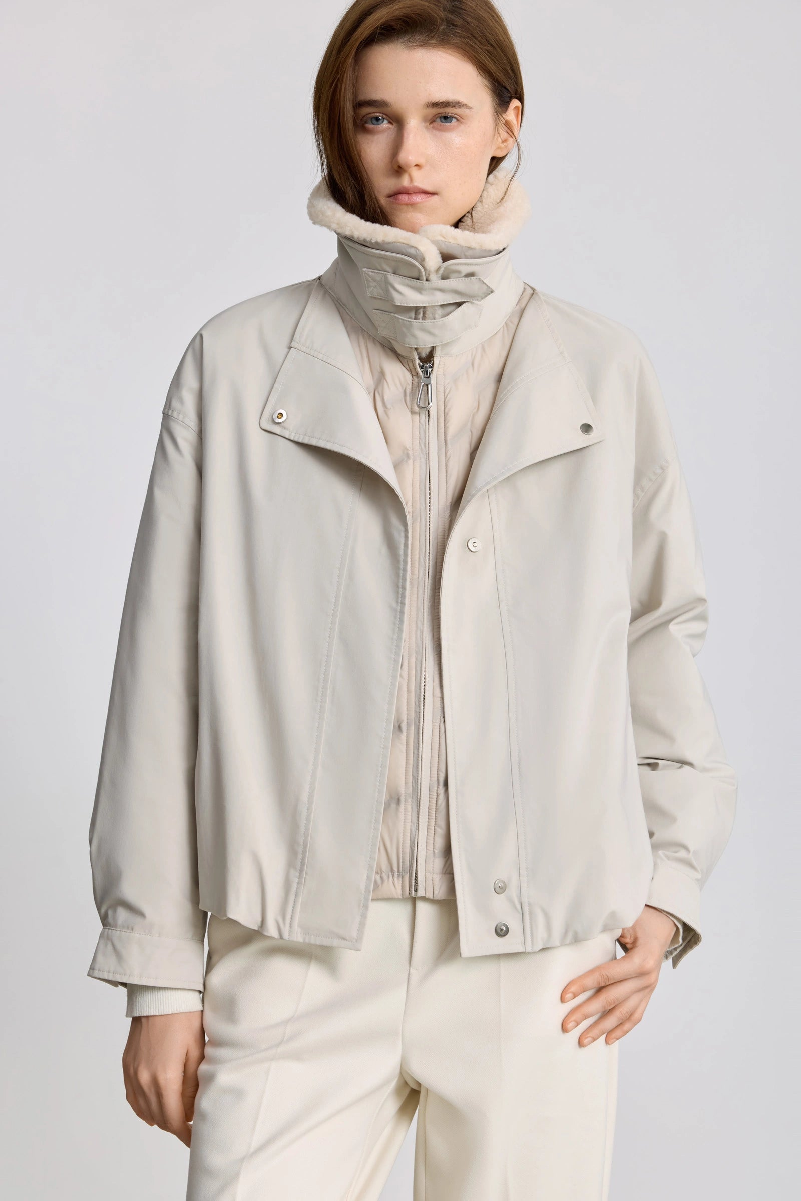 #color_Off White