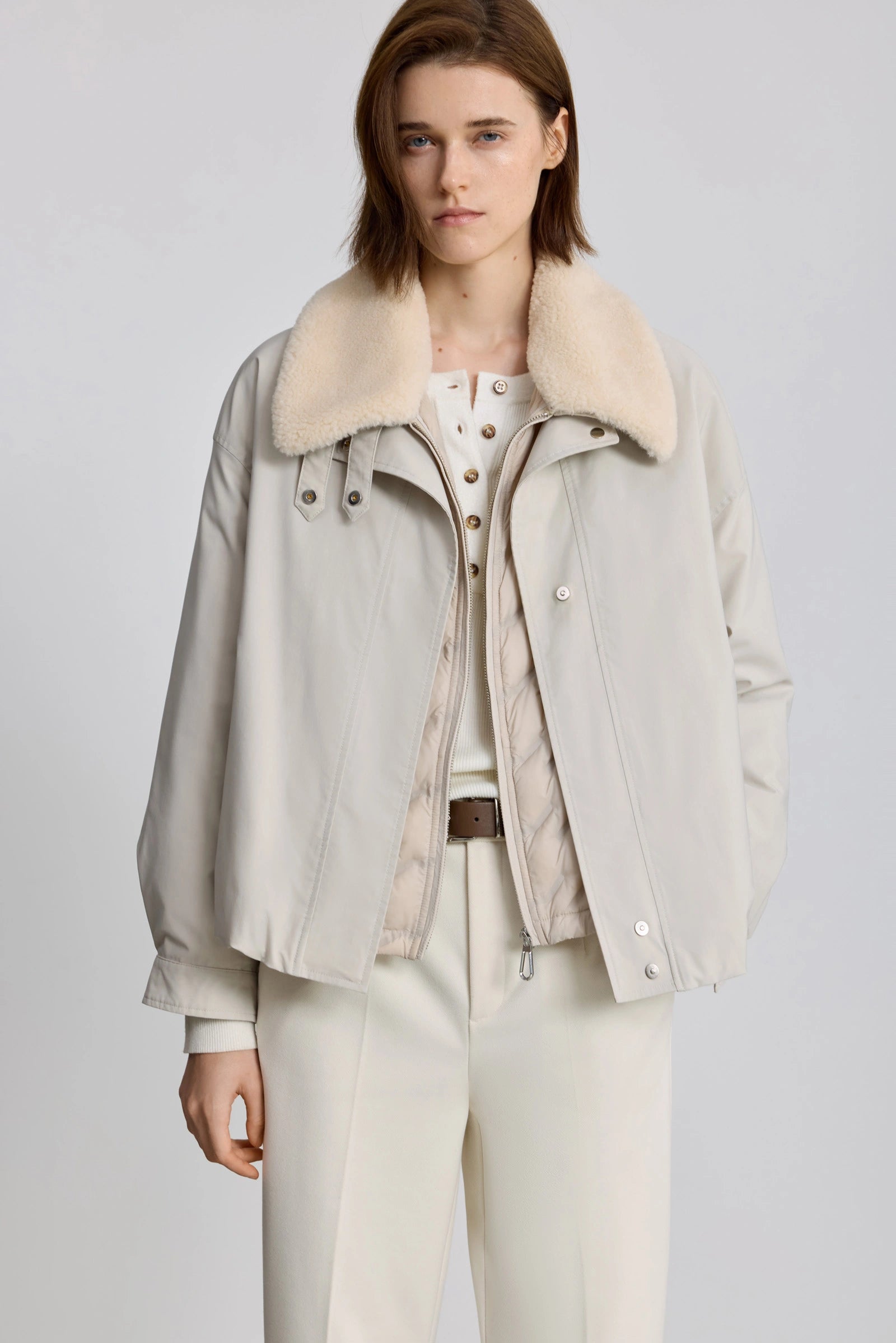 #color_Off White