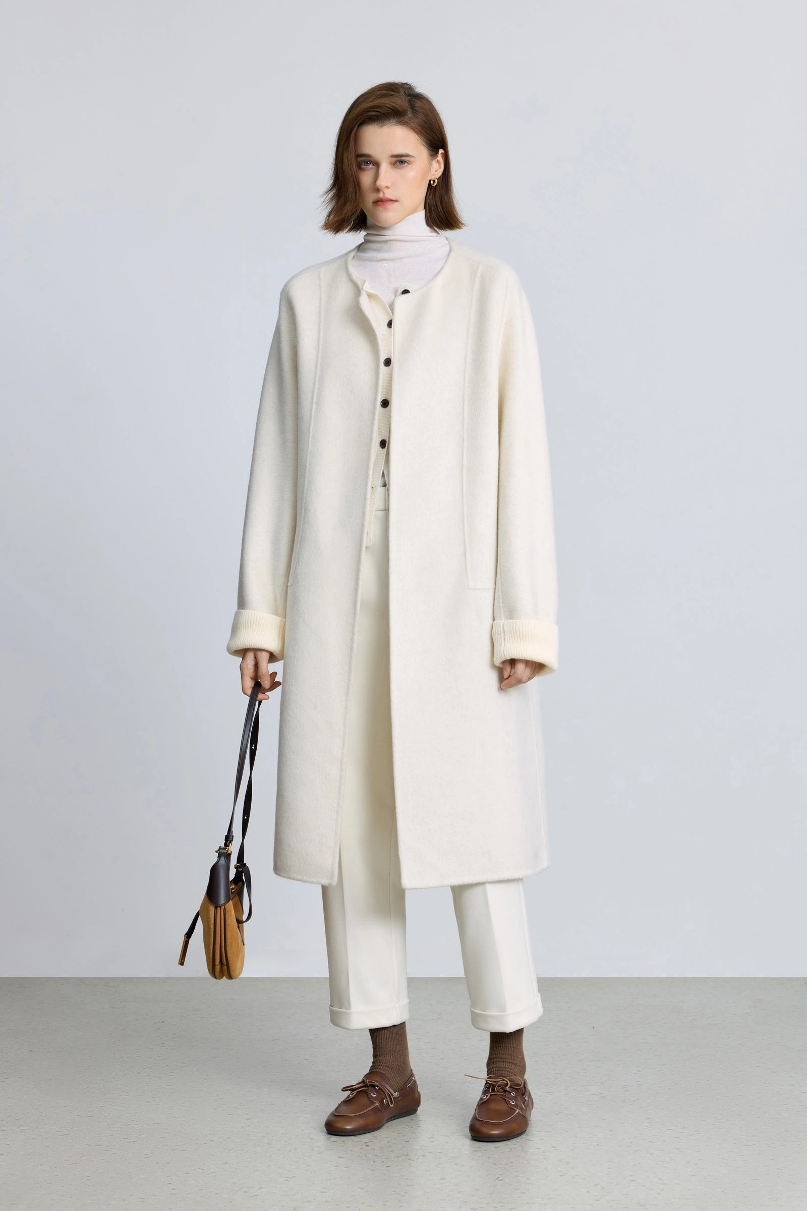 #color_Off White