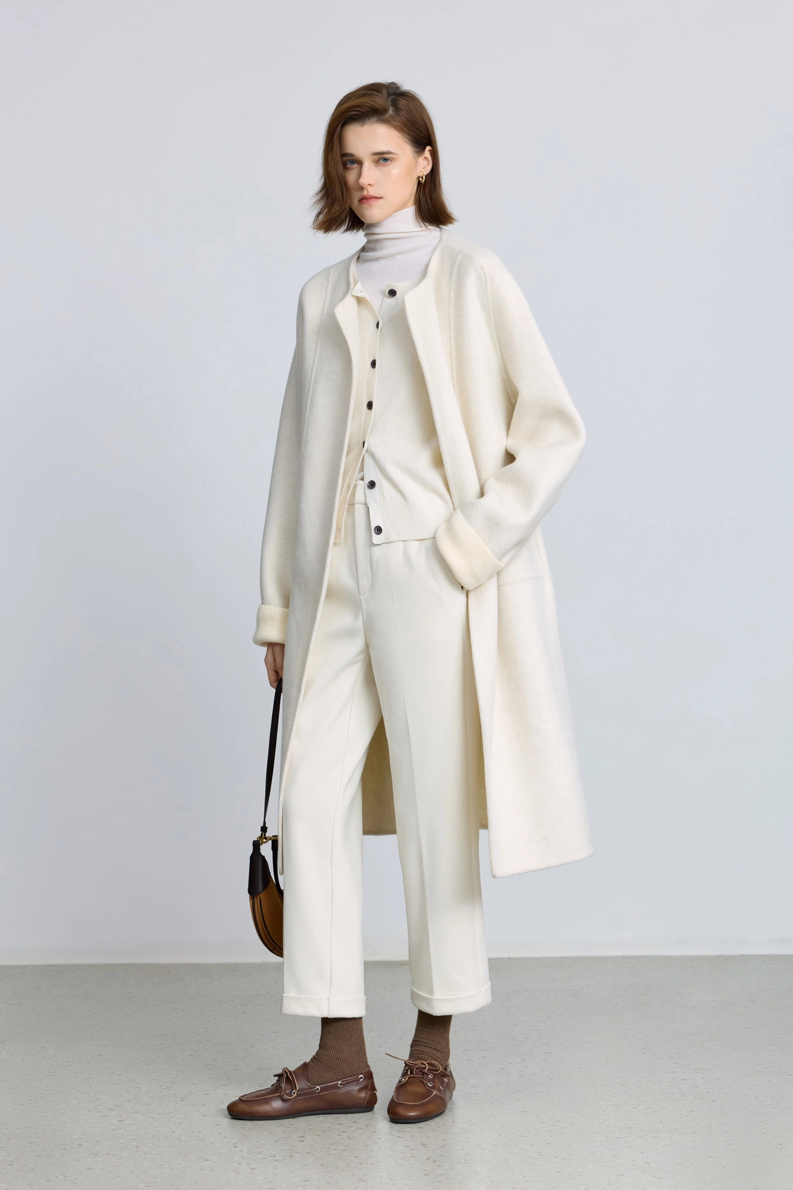 #color_Off White