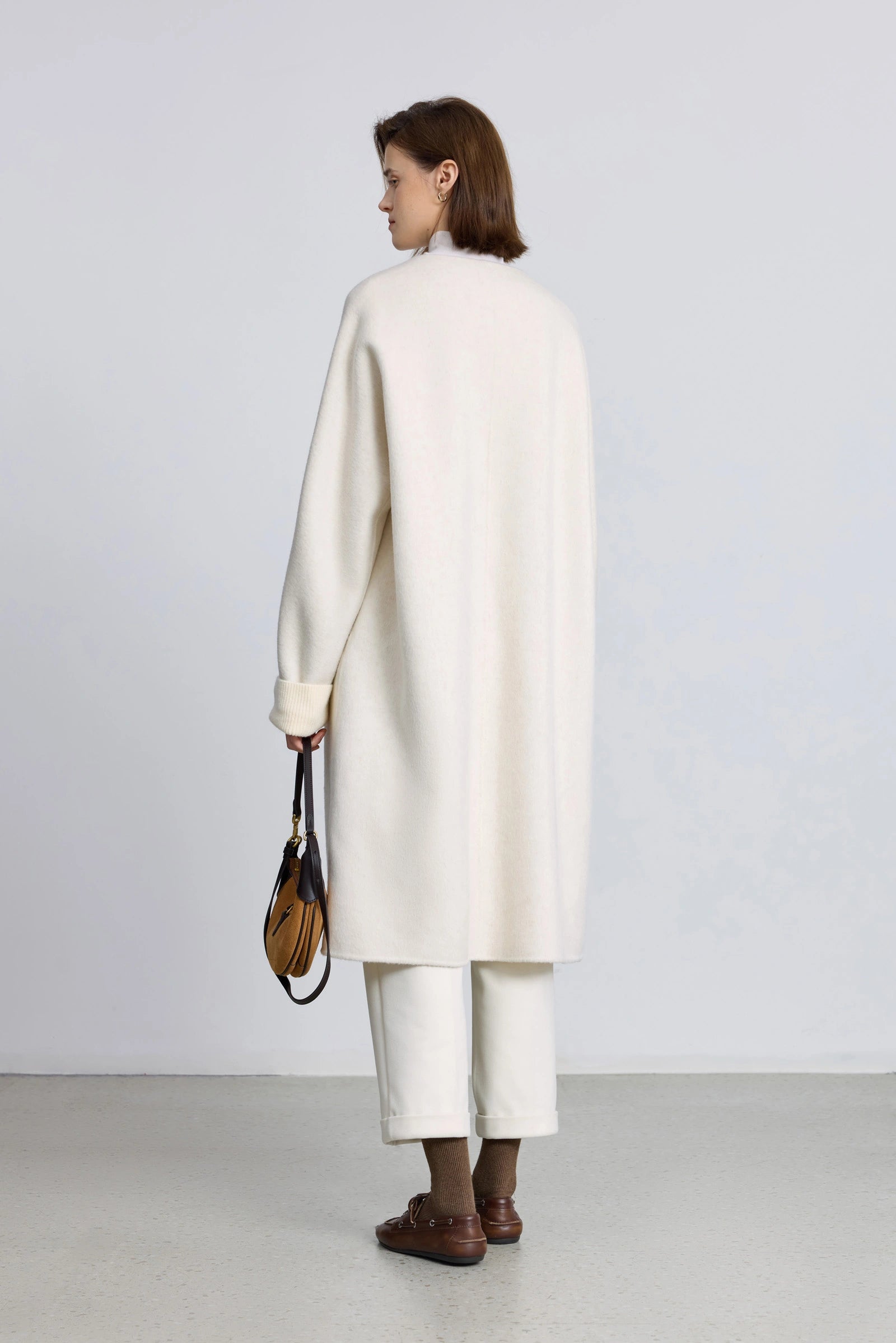 #color_Off White