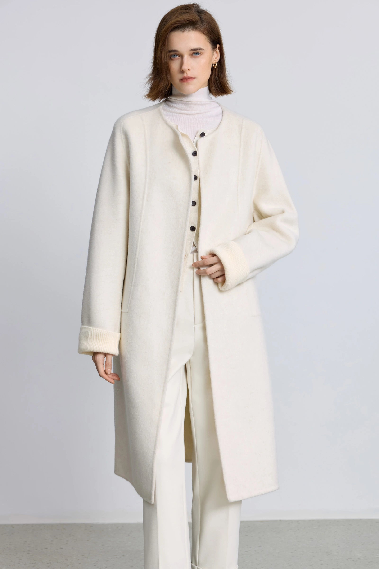 #color_Off White
