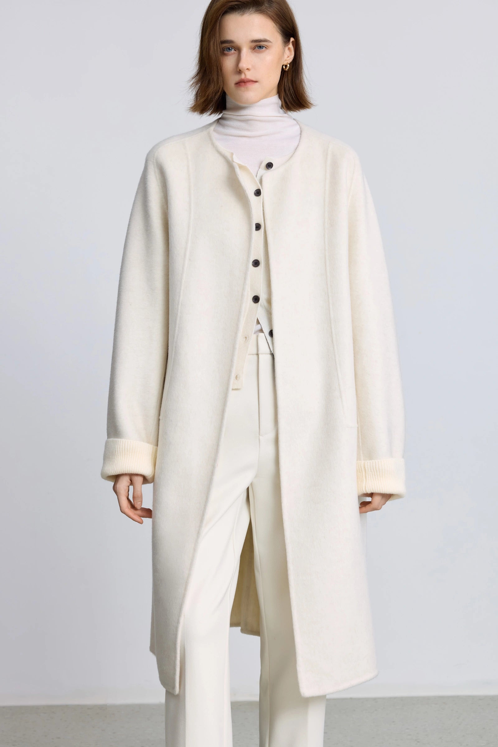 #color_Off White