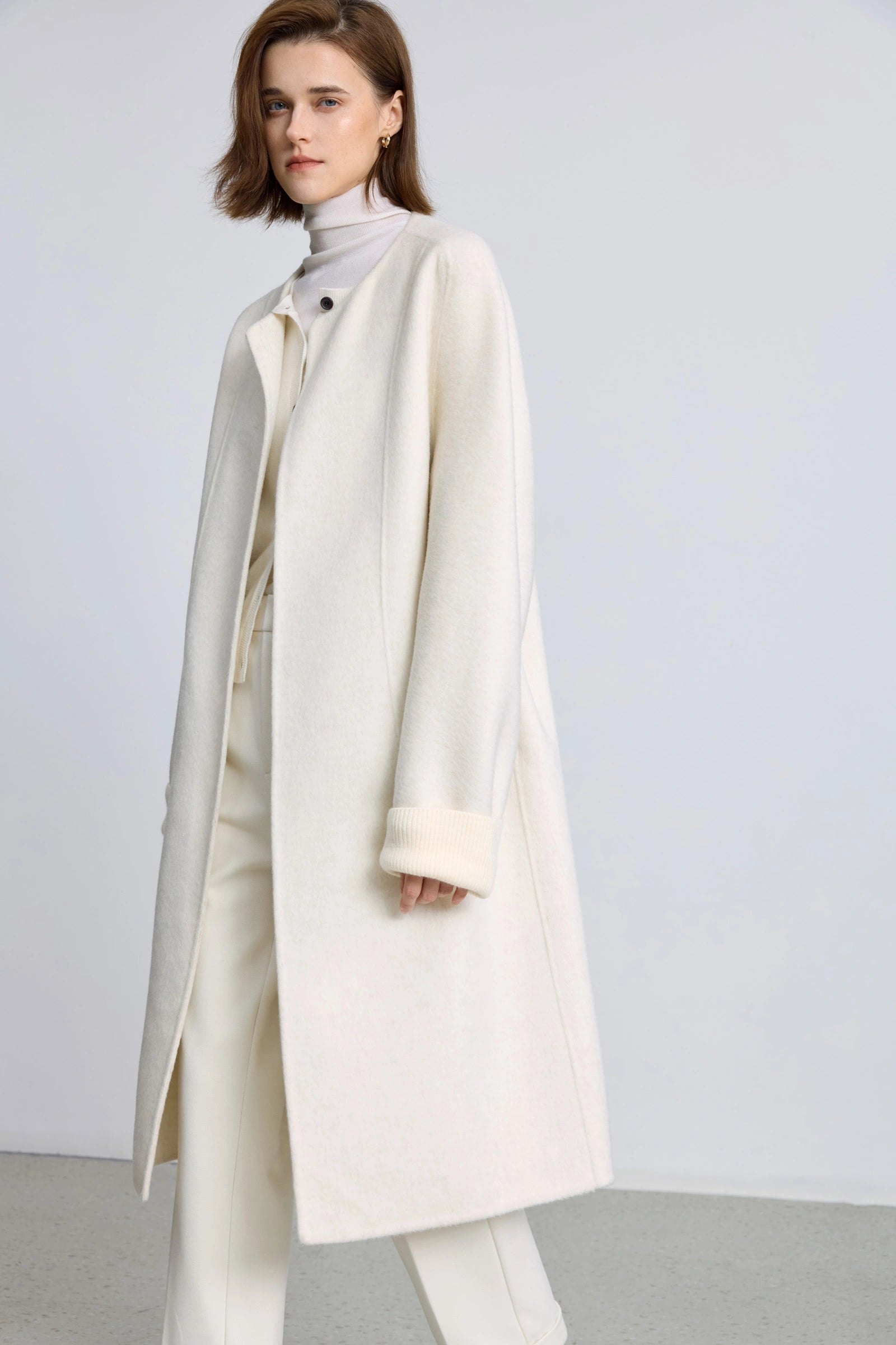 #color_Off White
